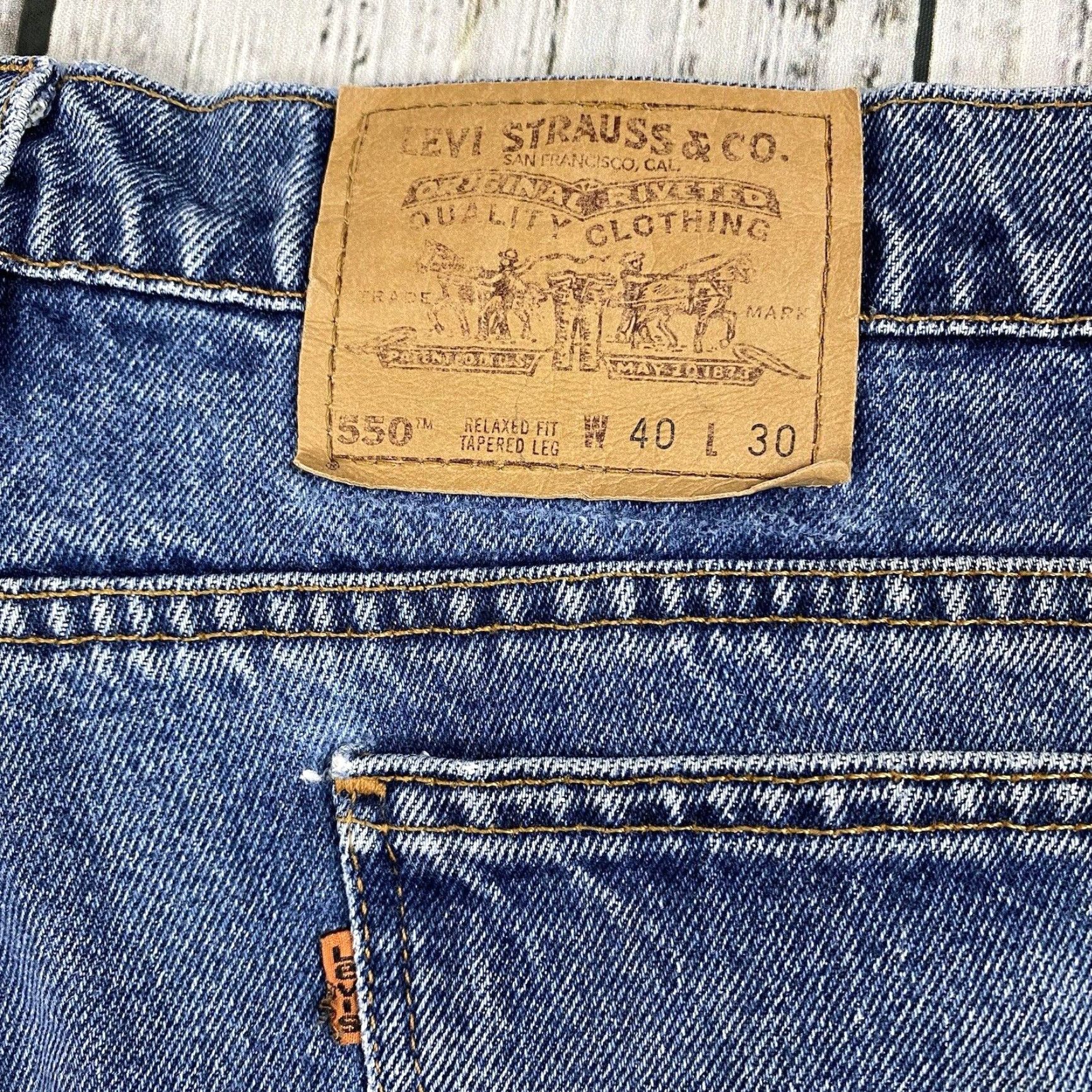 Levi's VINTAGE Levi's 550 Jeans Men 40x30 Relaxed Fit Tapered Leg Blue 90s Denim Distressed Size US 40 / EU 56 - 8 Thumbnail