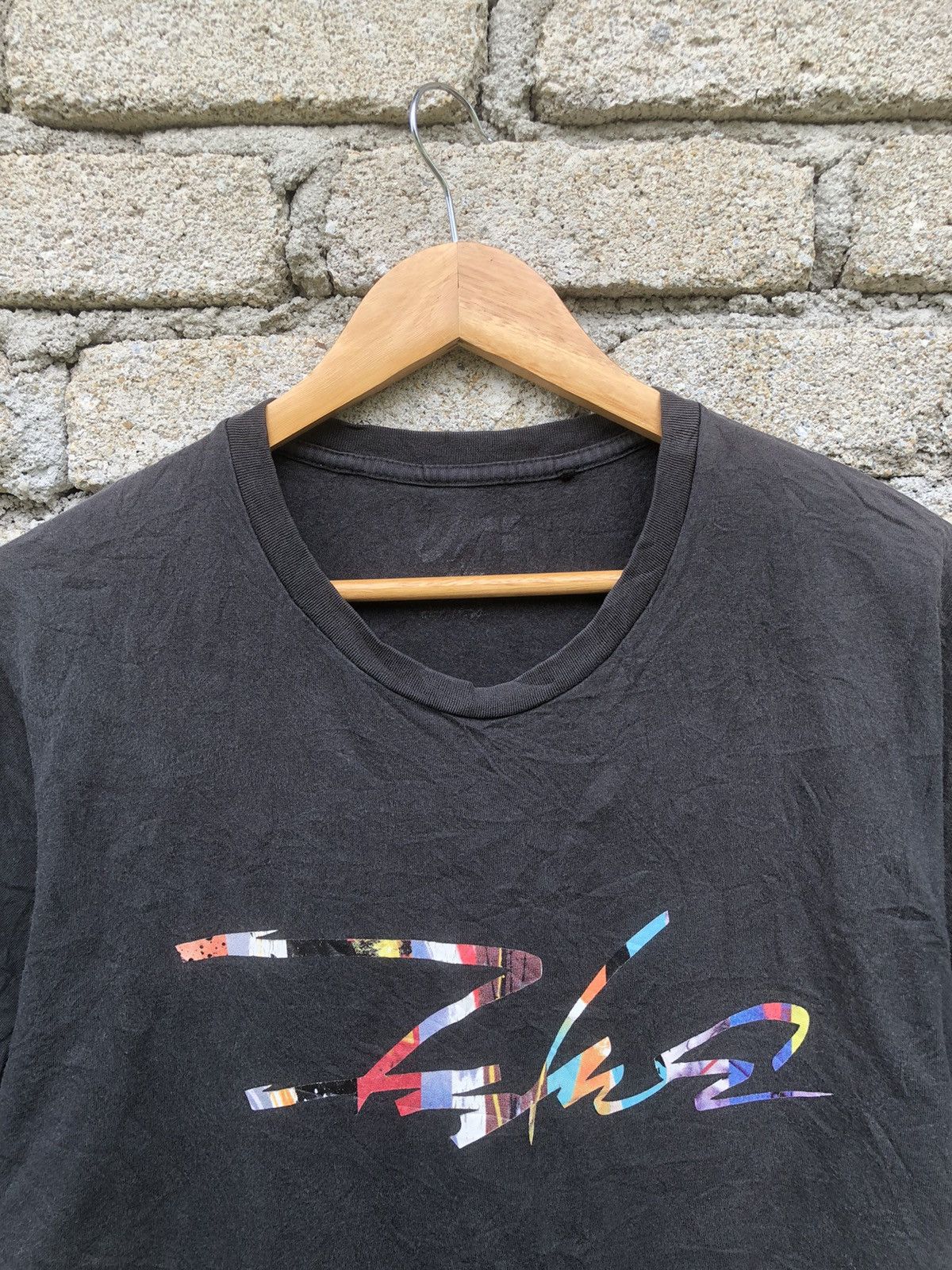 Japanese Brand Futura X UT Uniqlo Abstract Expressionist Tshirt Size US L / EU 52-54 / 3 - 4 Thumbnail