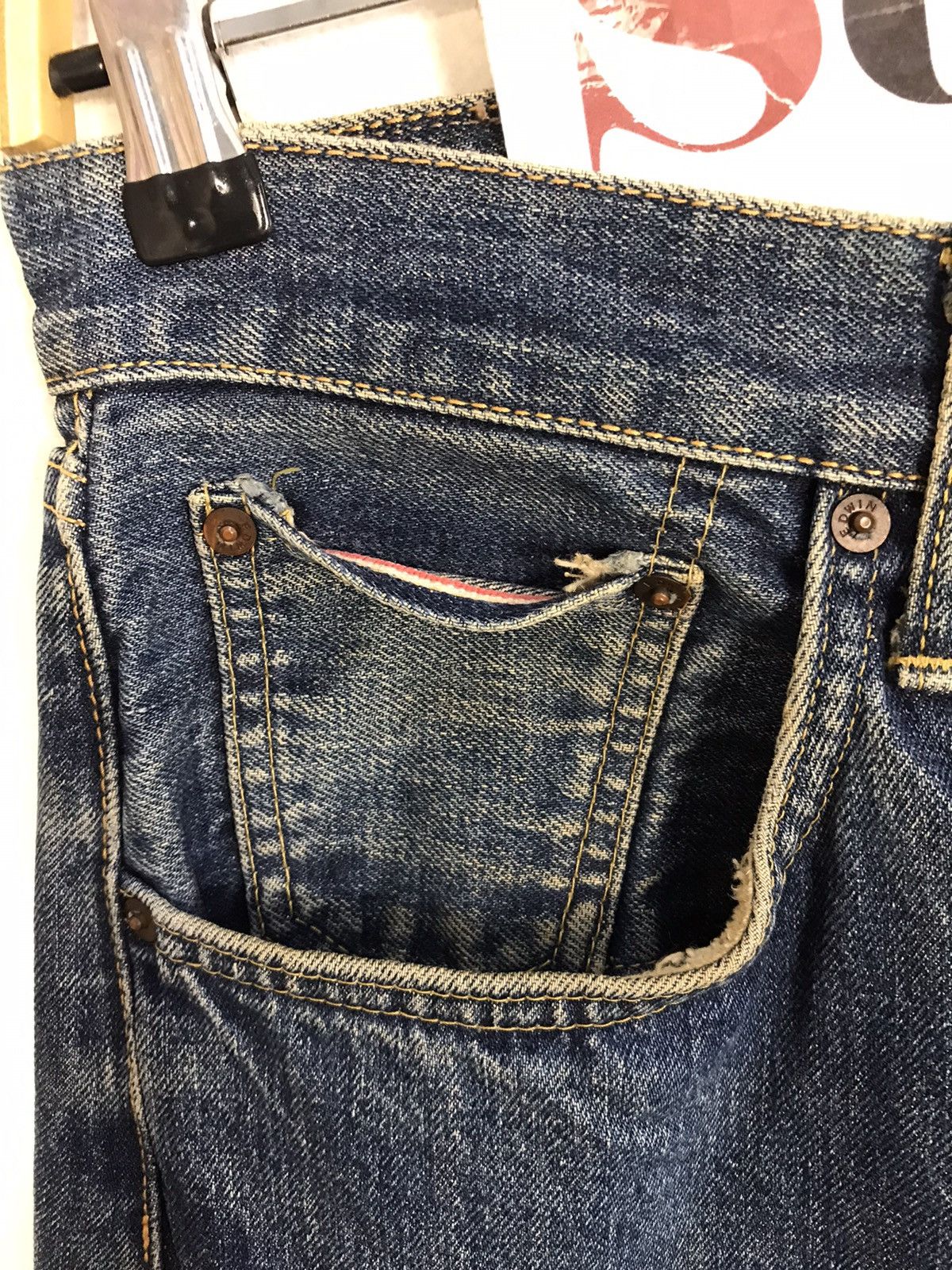 Edwin × Vintage Vintage Edwin 505 Selvedge Distressed Denim Jeans Size US 30 / EU 46 - 7 Thumbnail