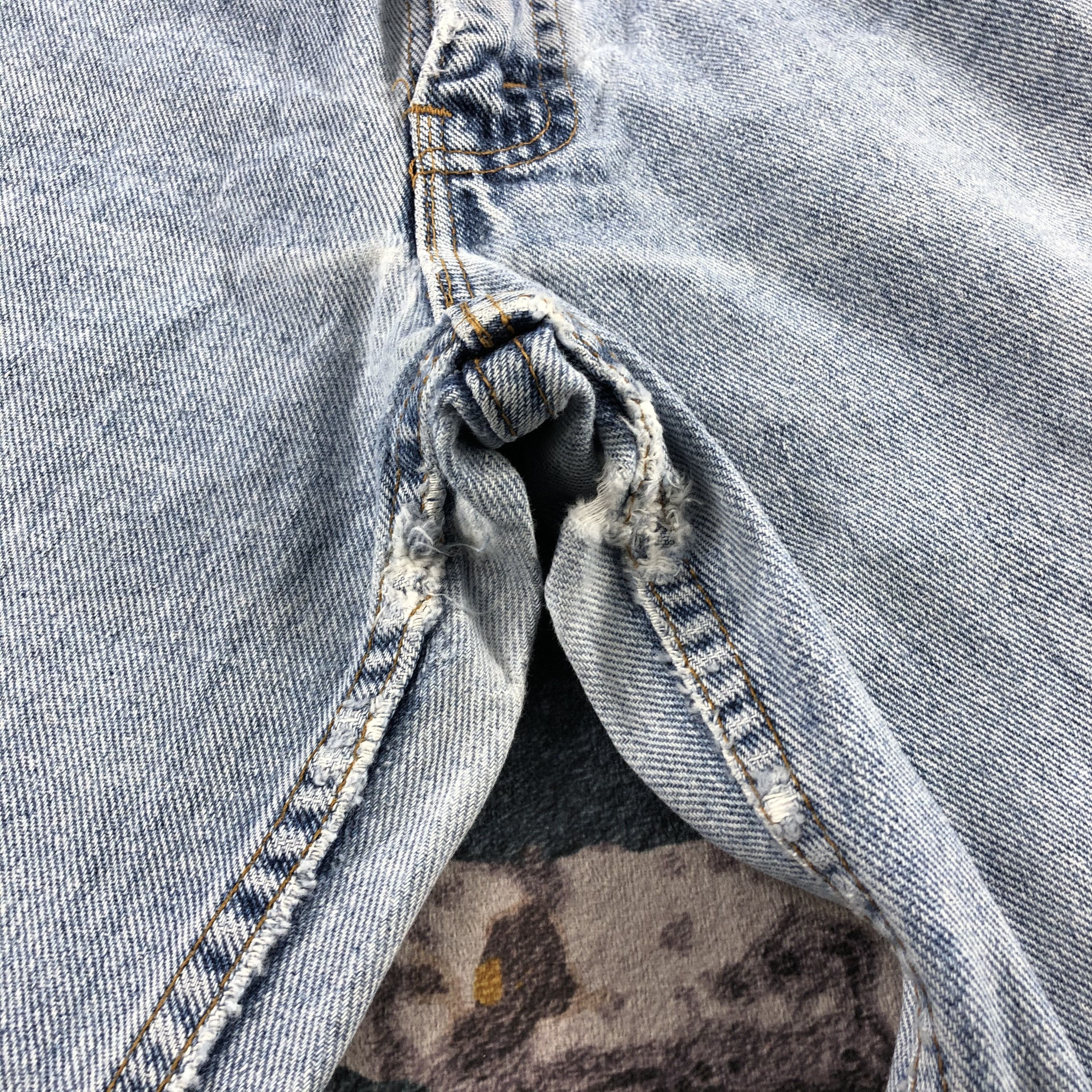 Levi's × Vintage 90s Vintage Light Wash Levis 550 Jeans-JM3162 Size US 30 / EU 46 - 8 Thumbnail