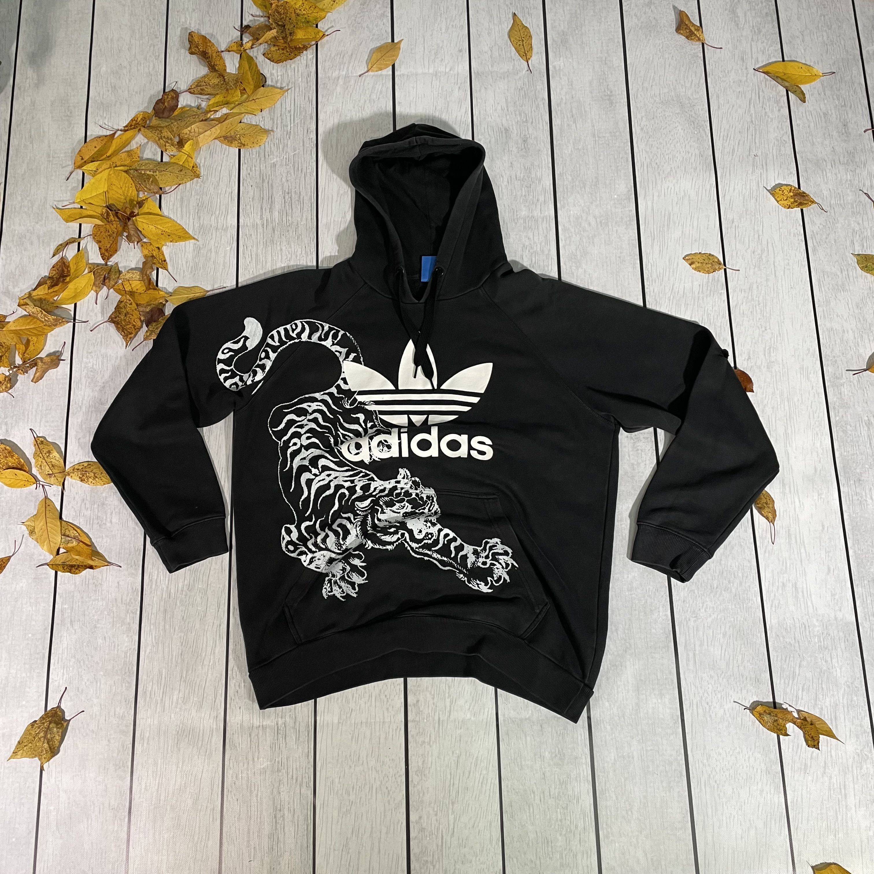 Adidas Custom Adidas Hoodie Tiger central logo art grunge opium y2k Size US XL / EU 56 / 4 - 1 Thumbnail