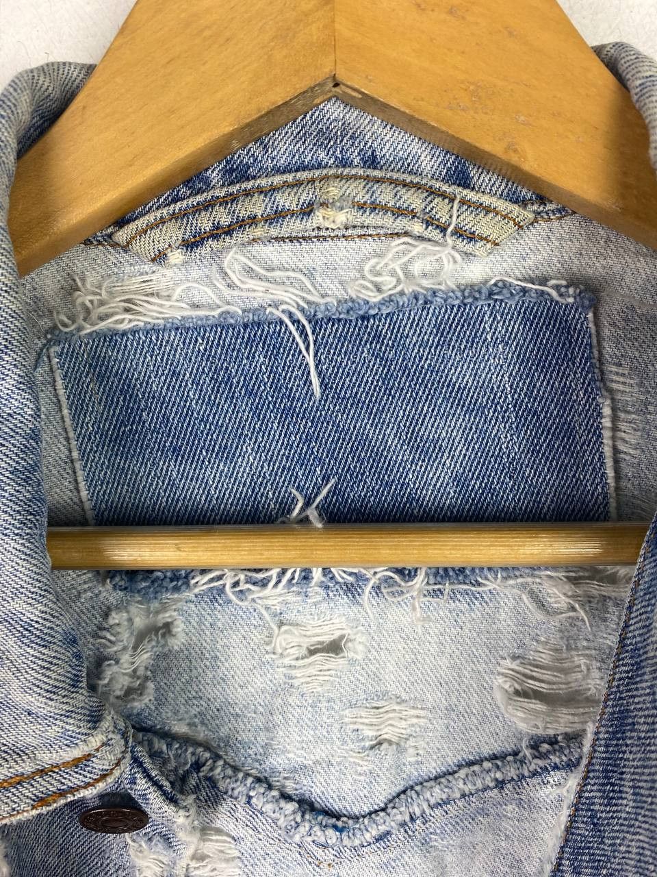 Levi's vintage levis denim jacket distressed very nice design Size US L / EU 52-54 / 3 - 10 Thumbnail