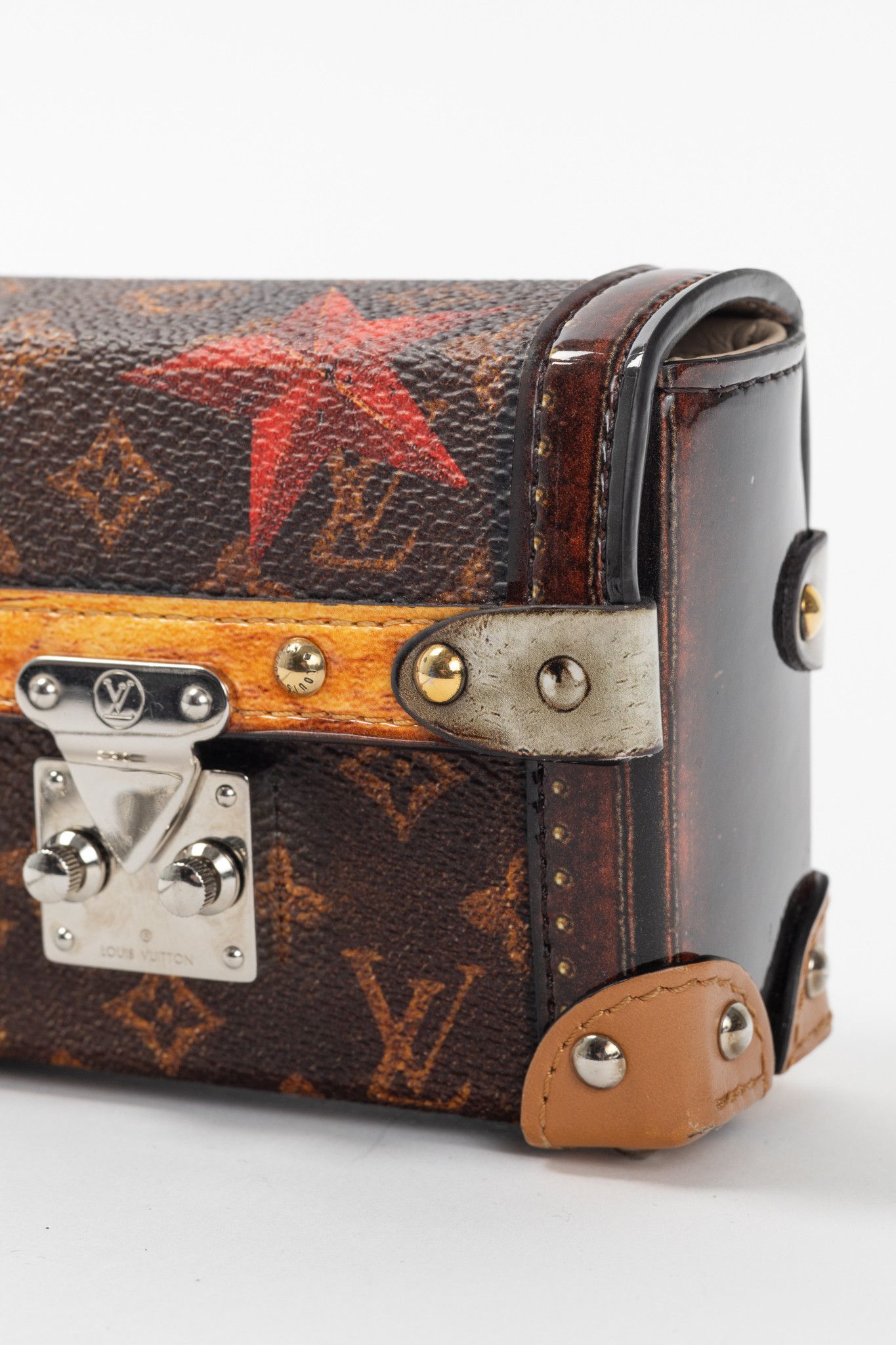 Louis Vuitton Louis Vuitton Essential Trunk Monogram Canvas Charm Size ONE SIZE - 6 Thumbnail