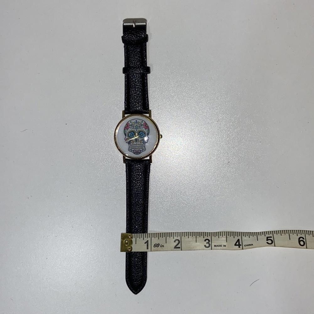 Designer NWOT Faux Leather Sugar Skull Watch Size ONE SIZE - 4 Thumbnail