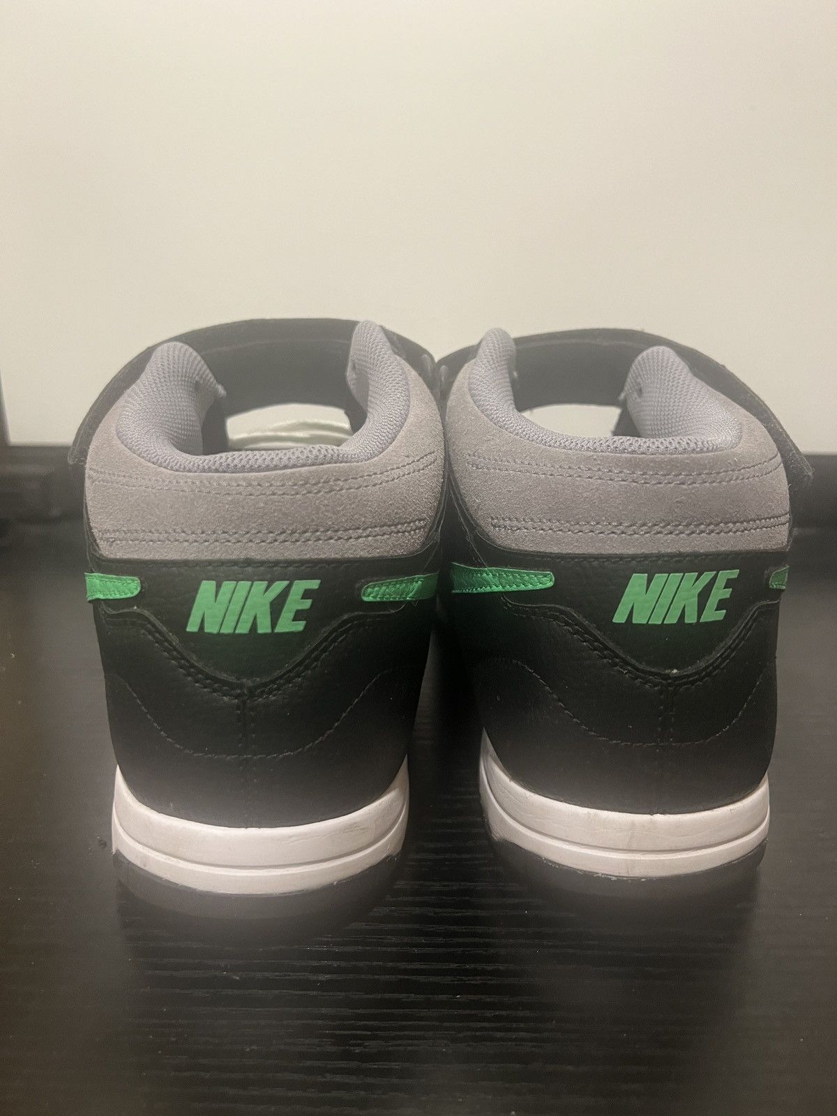 Nike SIZE 12 MEN - Nike Air Twilight Mid Black Green White Size US 12 / EU 45 - 4 Thumbnail