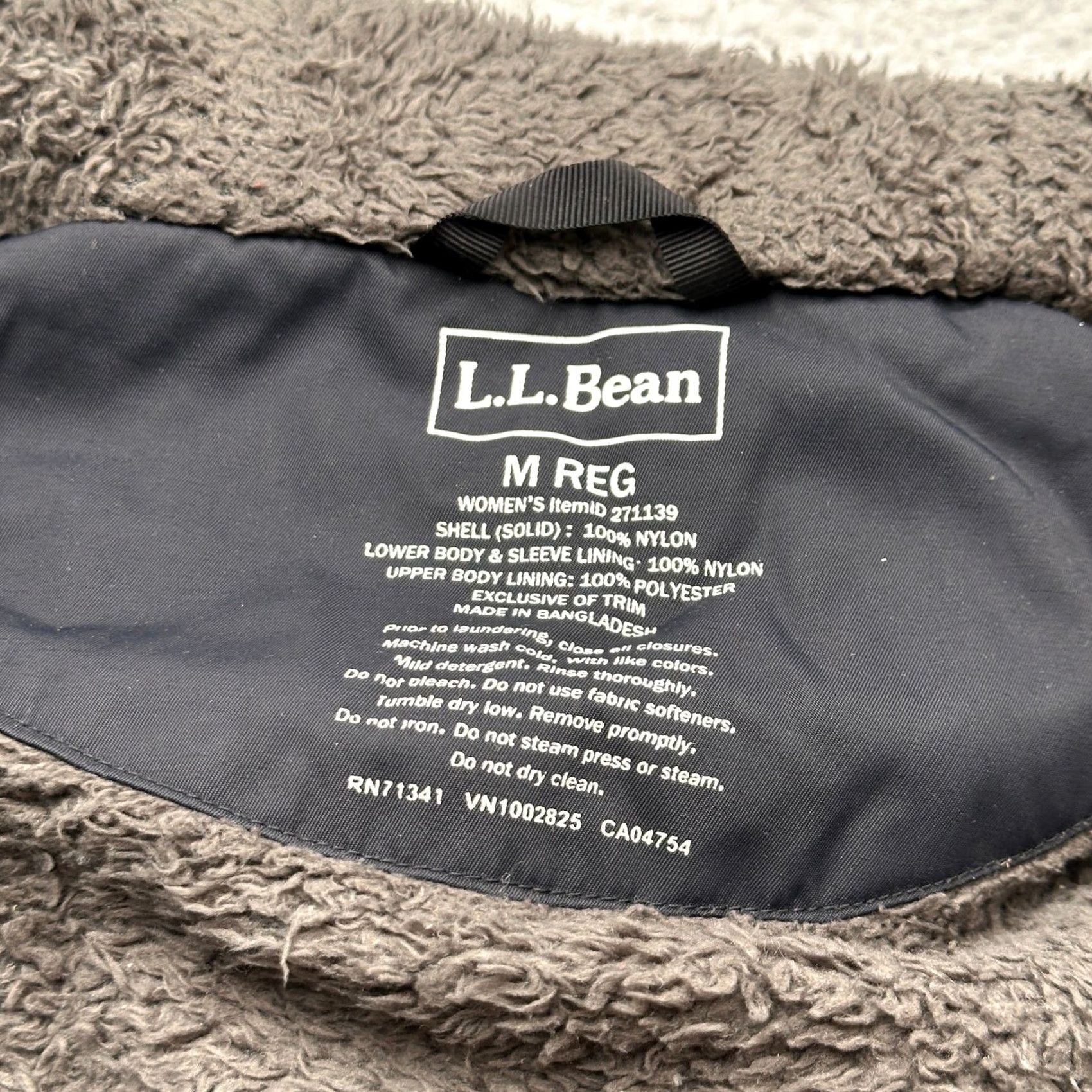 Vintage LL Bean 271139 Winter Warmer Coat Womens Medium Black Hooded Jacket Fleece Parka Zip Snap Mens? Size M / US 6-8 / IT 42-44 - 2 Thumbnail