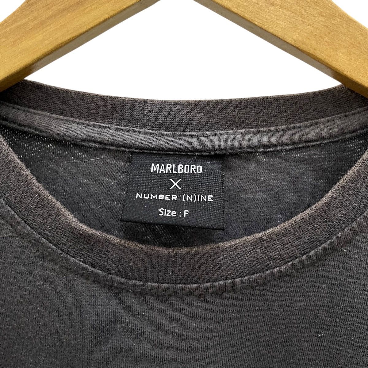Number (N)ine Number (N)ine x Marlboro “Step Up Out Of Your Box Size US M / EU 48-50 / 2 - 4 Thumbnail