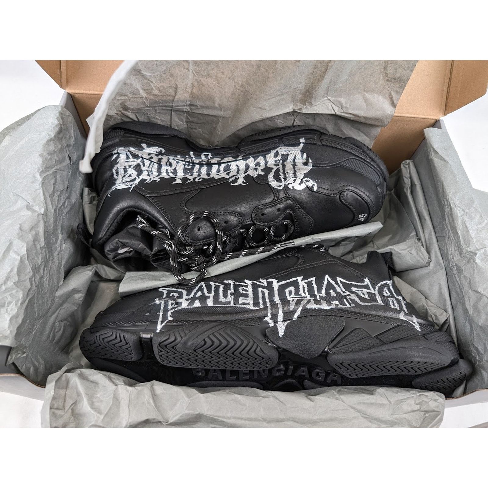 Balenciaga o1rshd1 Q:2 / Leather Triple S Sneakers in Black/White Size US 11 / EU 44 - 21 Thumbnail