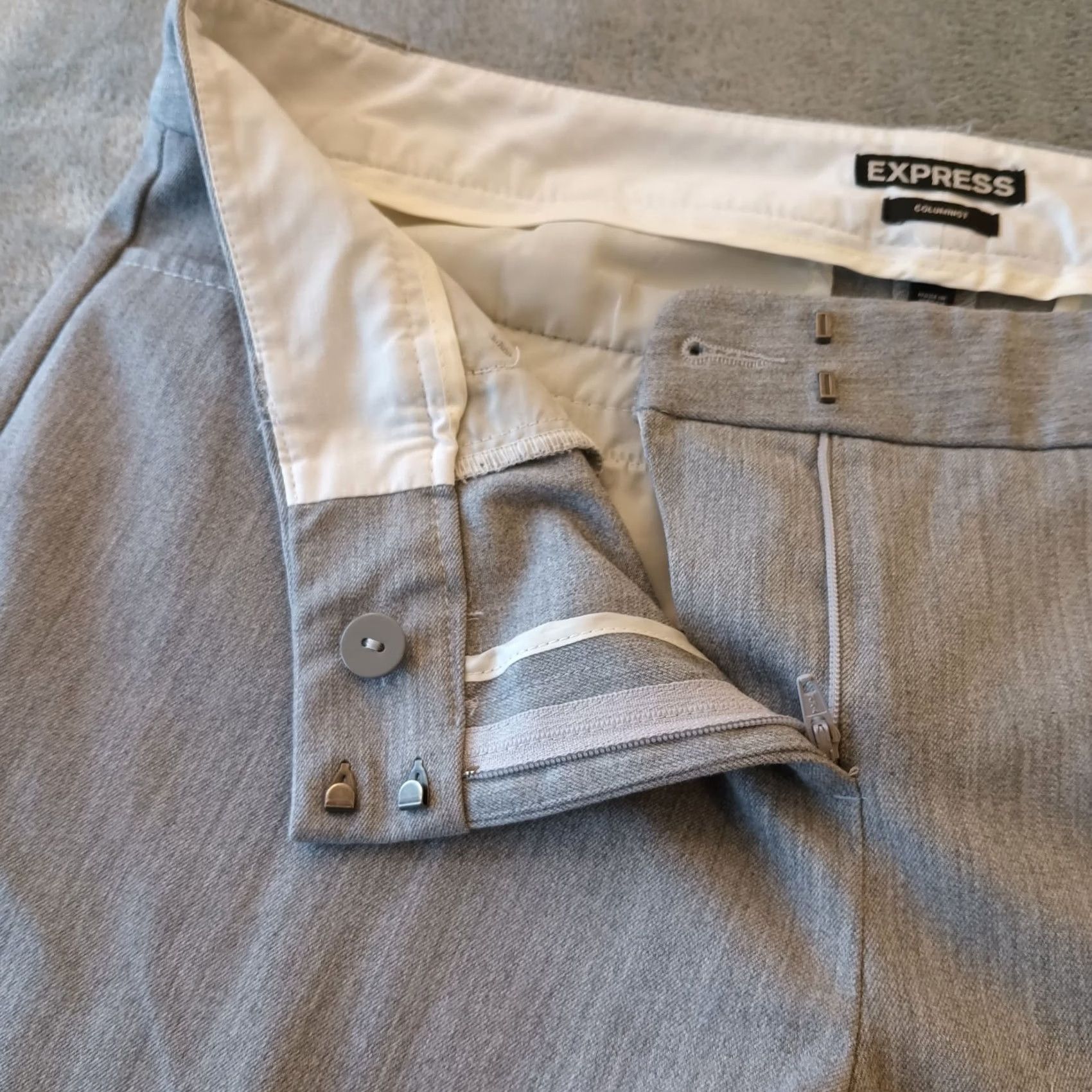 Express Express Columnist Dress Pants Womens Size 10 Gray Mid Rise 34x26.5 Pockets Straight Front Formal Dressy Facebook Size 32" / US 10 / IT 46 - 5 Thumbnail