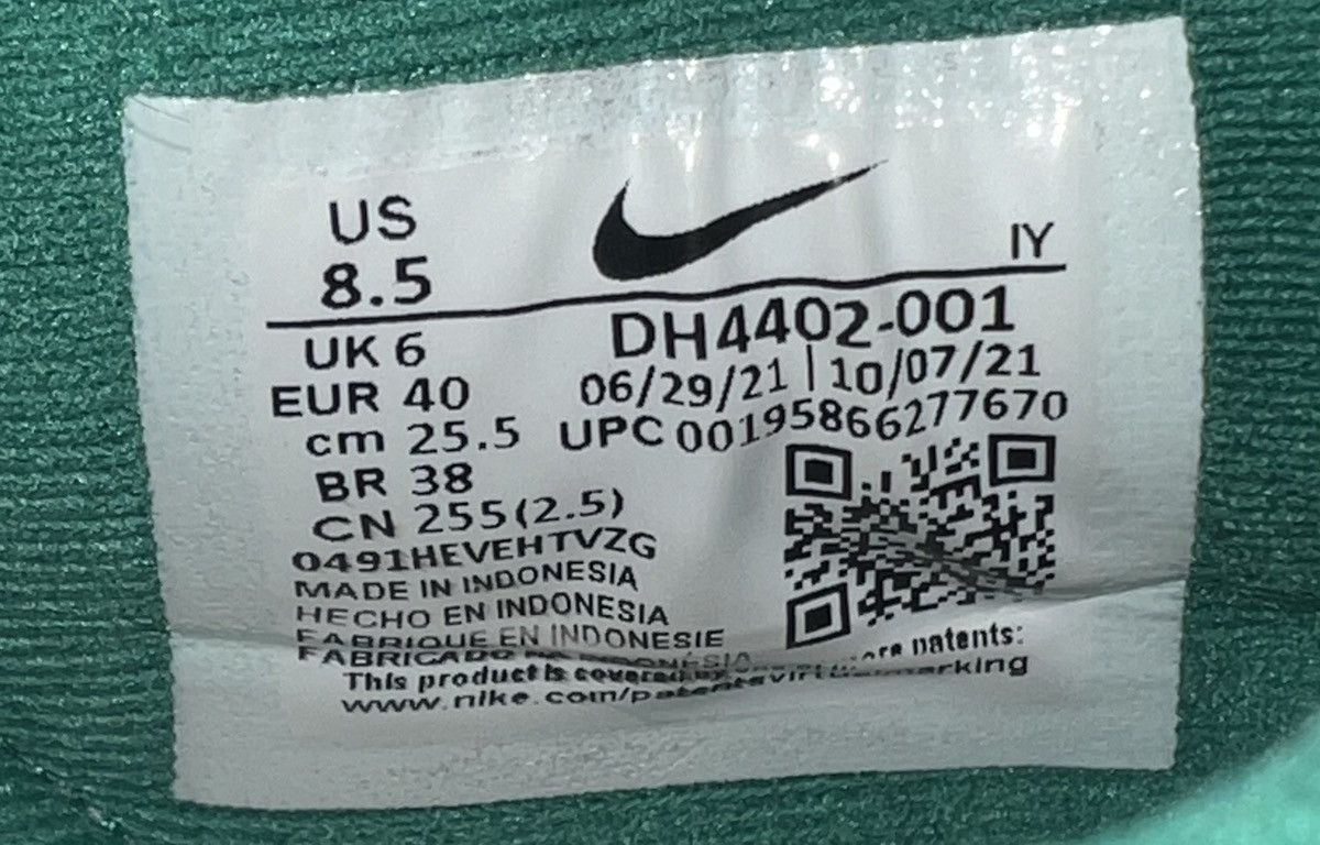 Nike Wmns Nike Dunk Low Disrupt 2 Malachite Size US 8.5 / IT 38.5 - 8 Thumbnail