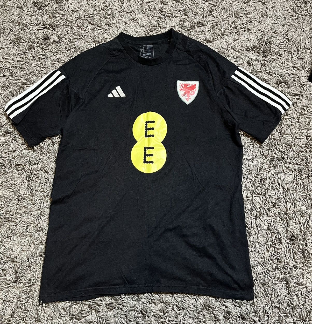 Adidas ADIDAS WALES FOOTBALL NATIONAL TEAM 2022 SOCCER JERSEY Size US L / EU 52-54 / 3 - 1 Thumbnail