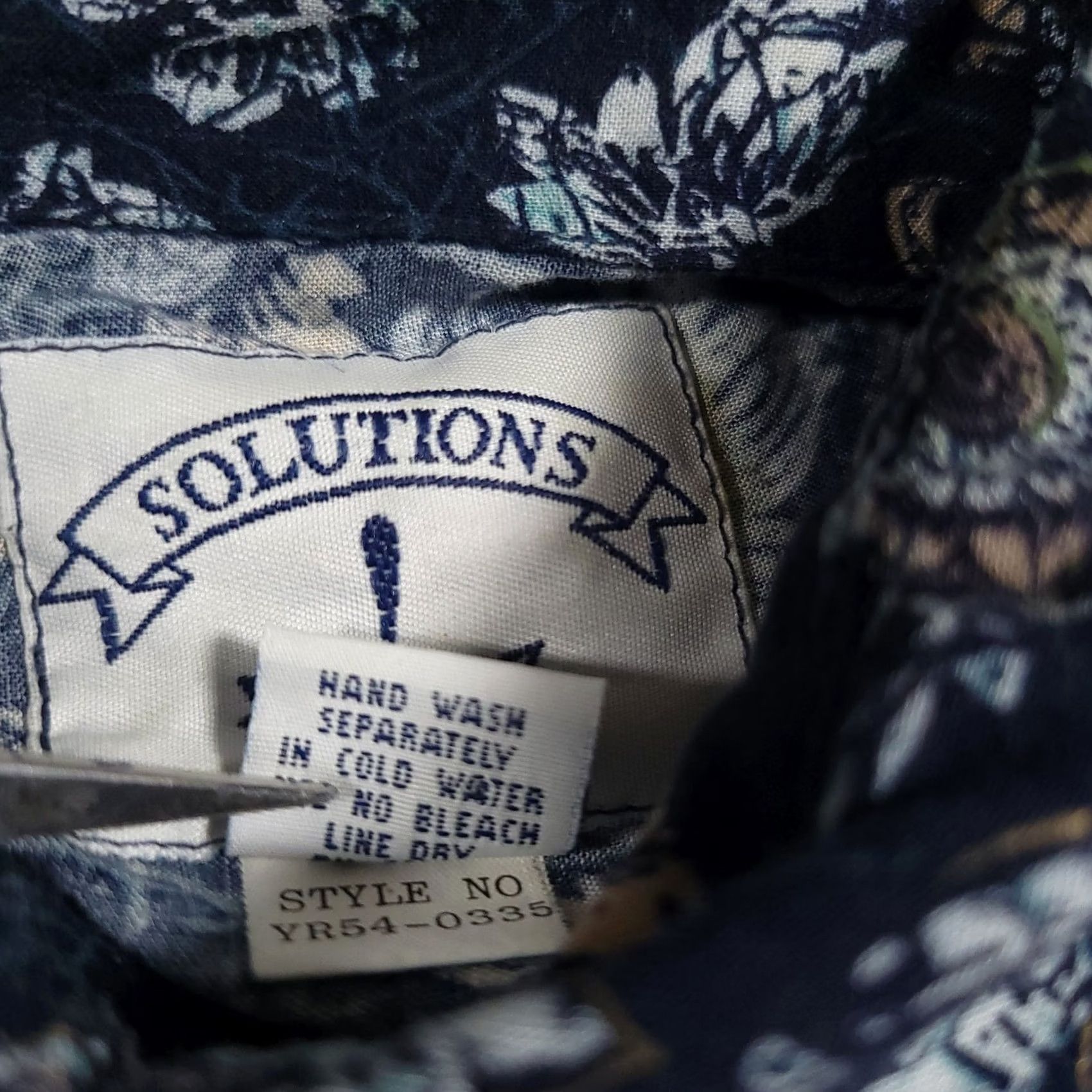 Vintage VINTAGE Solutions Shirt Women's Large Blue Floral Button Up Short Sleeve Rayon Casual Size L / US 10 / IT 46 - 7 Thumbnail