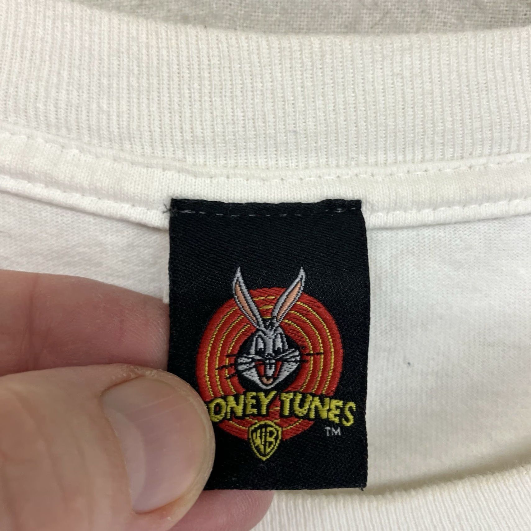 Vintage VINTAGE Looney Tunes Shirt Men L White 90s Bugs Bunny Front Graphic Fifth Sun Classic Logo T-Shirt Size US L / EU 52-54 / 3 - 4 Thumbnail