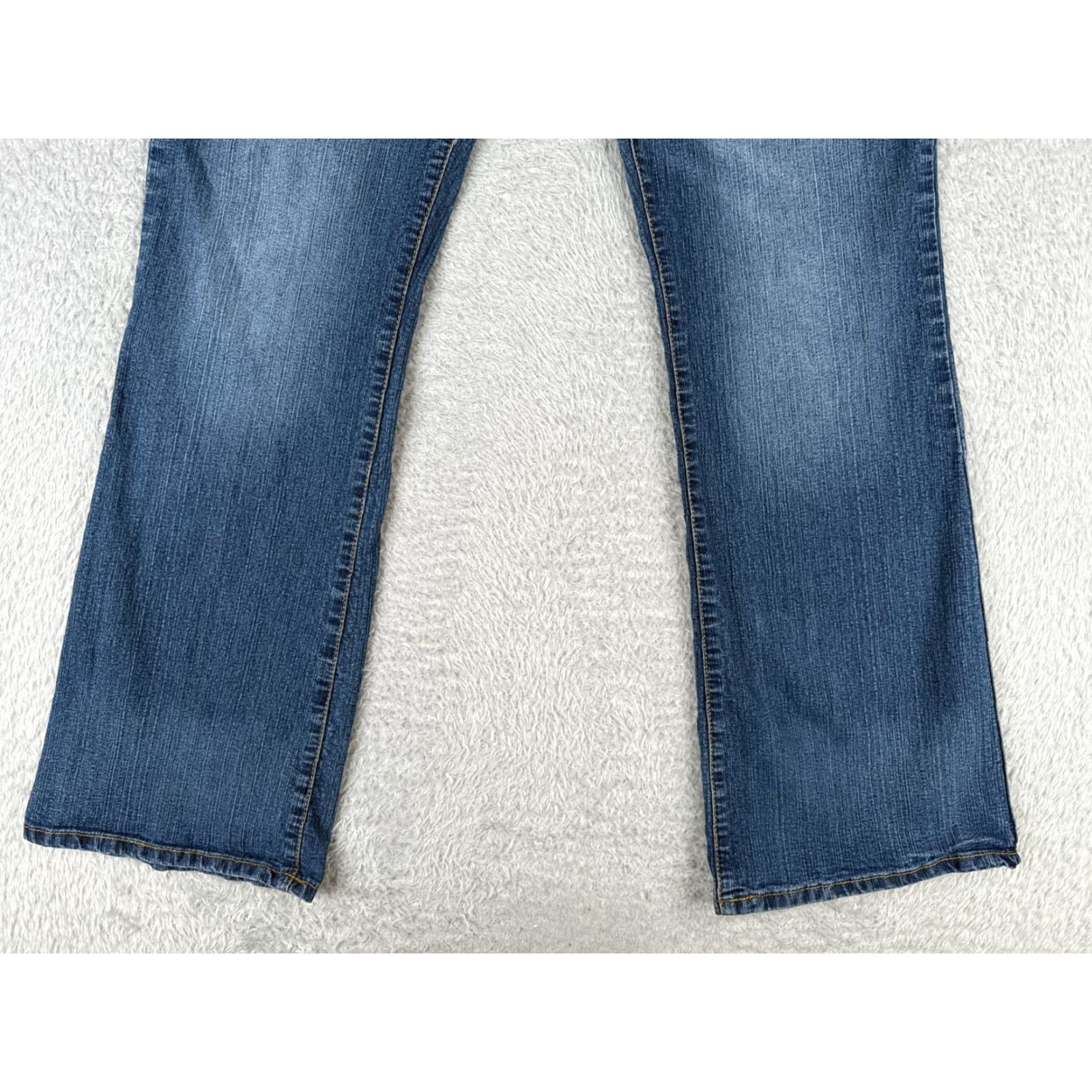 Vintage Phat Fashion Jeans Women Blue Denim Bootcut Mid Rise 36x31 15 Regular 36 Waist 31 Inseam 5-Pocket Denim Cotton Blend Stretch City Vintage No N/A Size 36" / US 14 / IT 50 - 2 Thumbnail