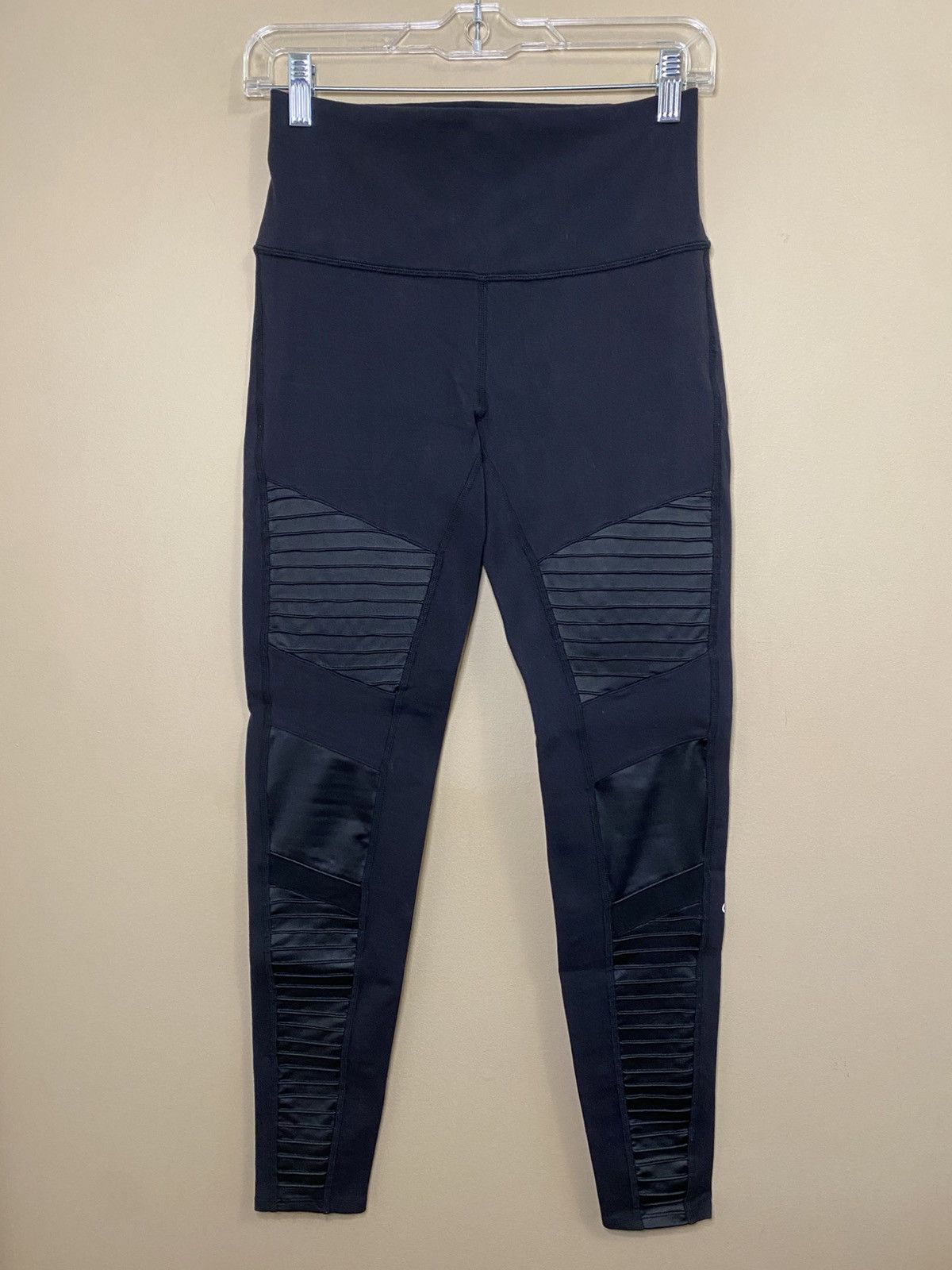 Alo Yoga ALO Yoga Black/Black Glossy High-Waist Moto Leggings Size 30" / US 8 / IT 44 - 4 Thumbnail