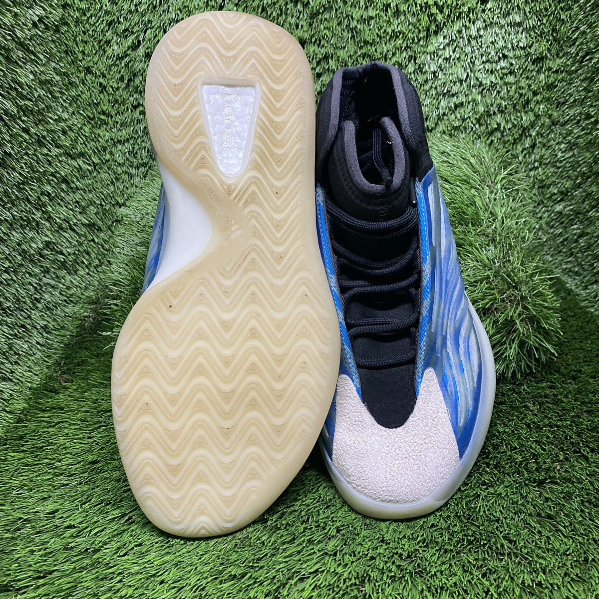 Yeezy Yeezy Quantum “Frozen Blue” (Size 10.5) Size US 10.5 / EU 43-44 - 6 Thumbnail