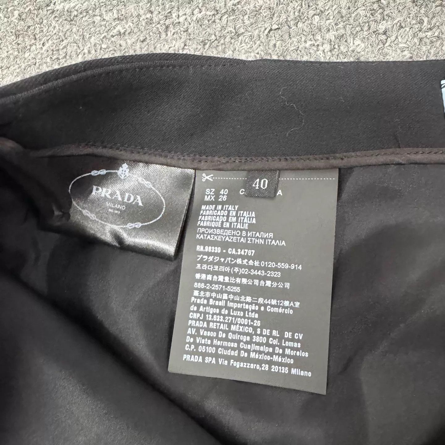 Prada Prada Black Wrap Skirt 40 99 New Size 27" / US 4 / IT 40 - 6 Thumbnail