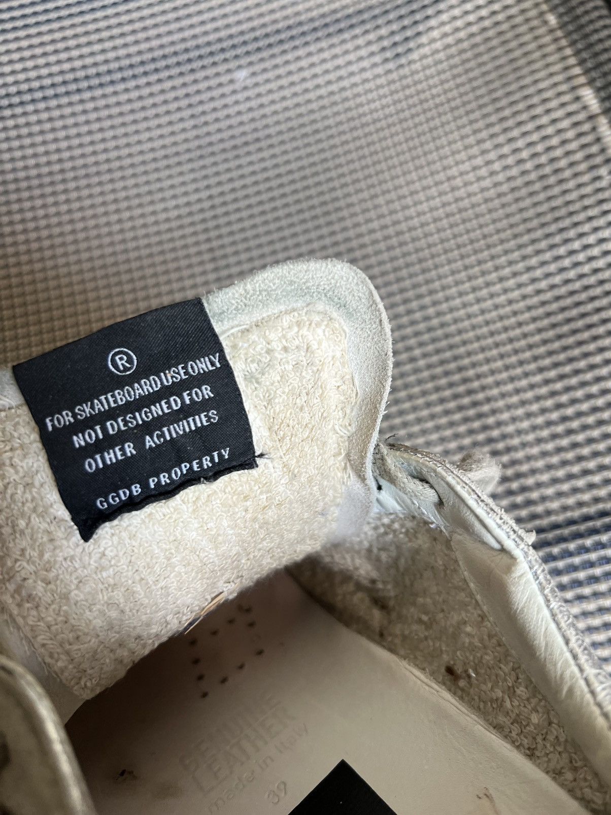 Golden Goose Golden Goose Superstar Silver Size US 6 / EU 39 - 12 Thumbnail