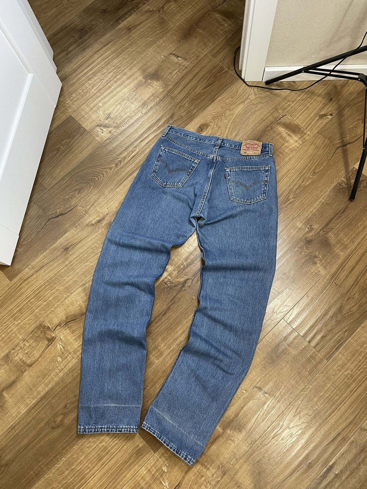 Levis 501 red tab best sale