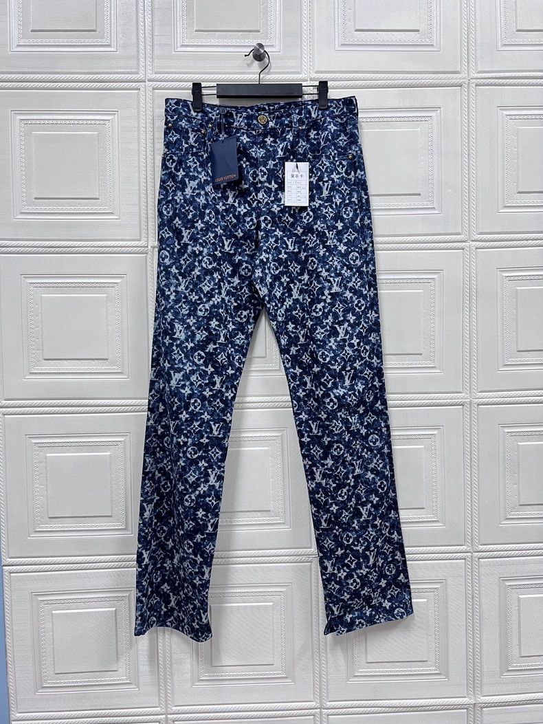 Louis Vuitton Louis Vuitton FW23 Full Logo Hem Slit Jeans Size US 29 - 1 Thumbnail