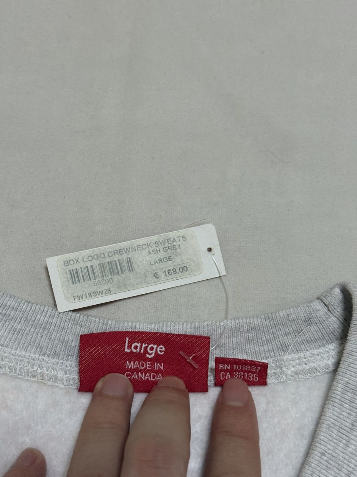 Supreme Supreme fw18 grey box logo crewneck red on grey Size US L / EU 52-54 / 3 - 4 Thumbnail