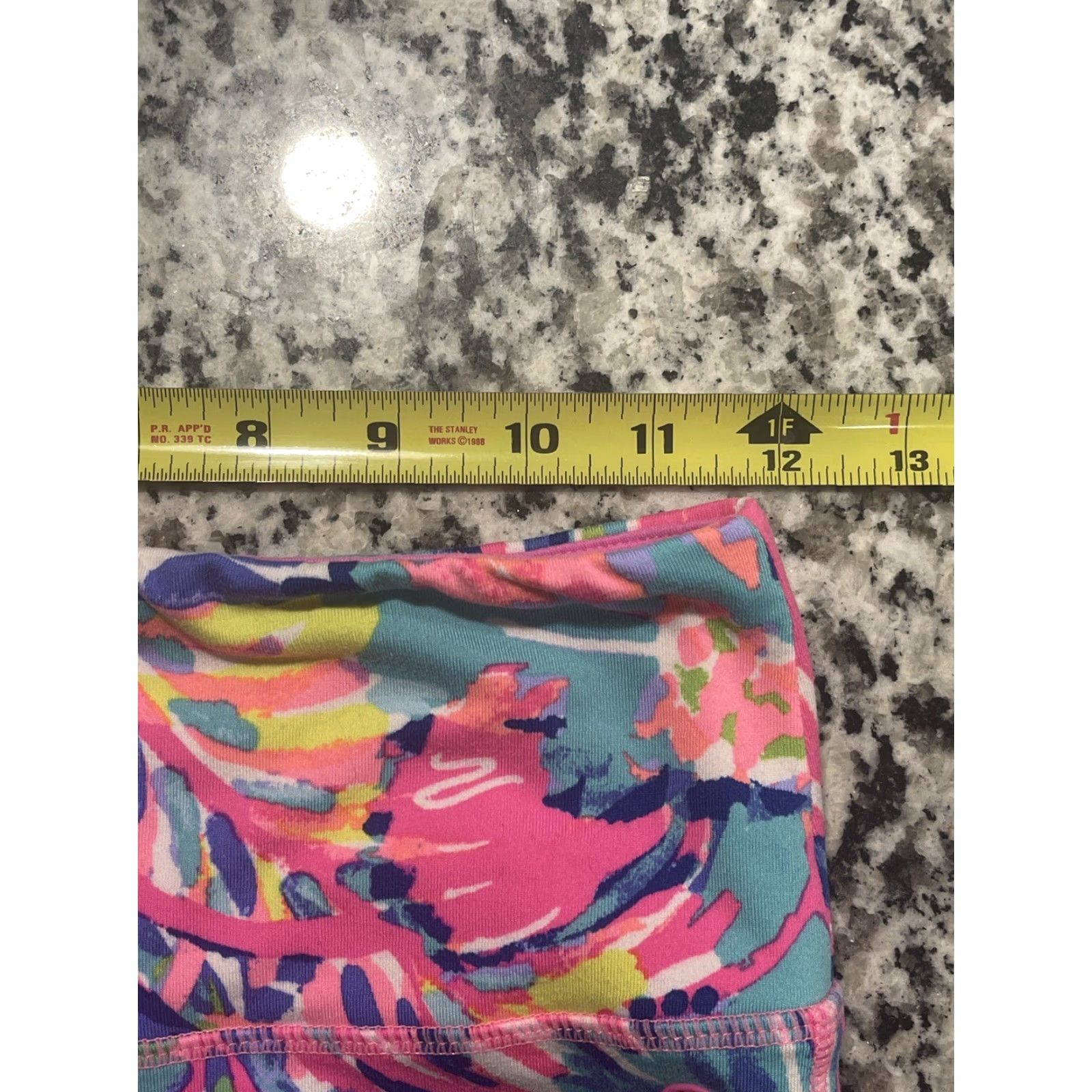 Lilly Pulitzer Lilly Pulitzer Luxletic High Rise Midi Weekender Gumbo Limbo Leggings Sz Small Size 28" / US 6 / IT 42 - 6 Thumbnail