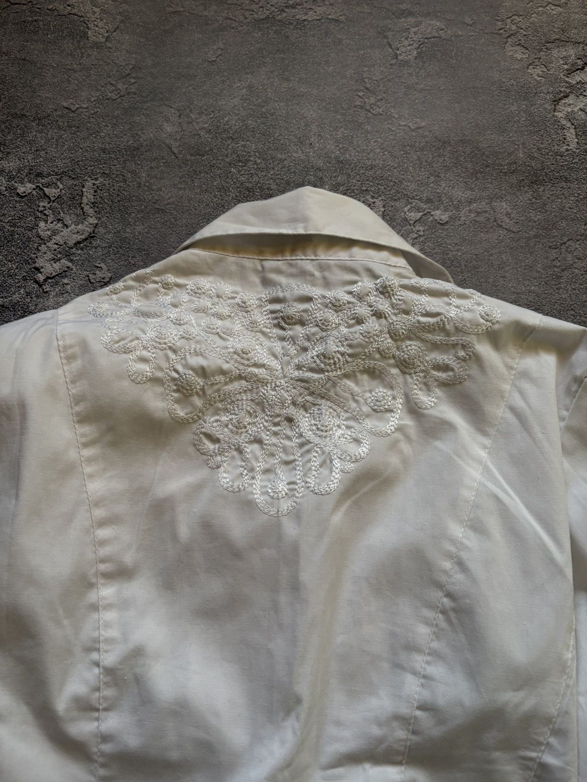 Moschino Vintage Moschino Luxury Embroidered Elegant Blouse Button Up Size XS / US 0-2 / IT 36-38 - 8 Thumbnail