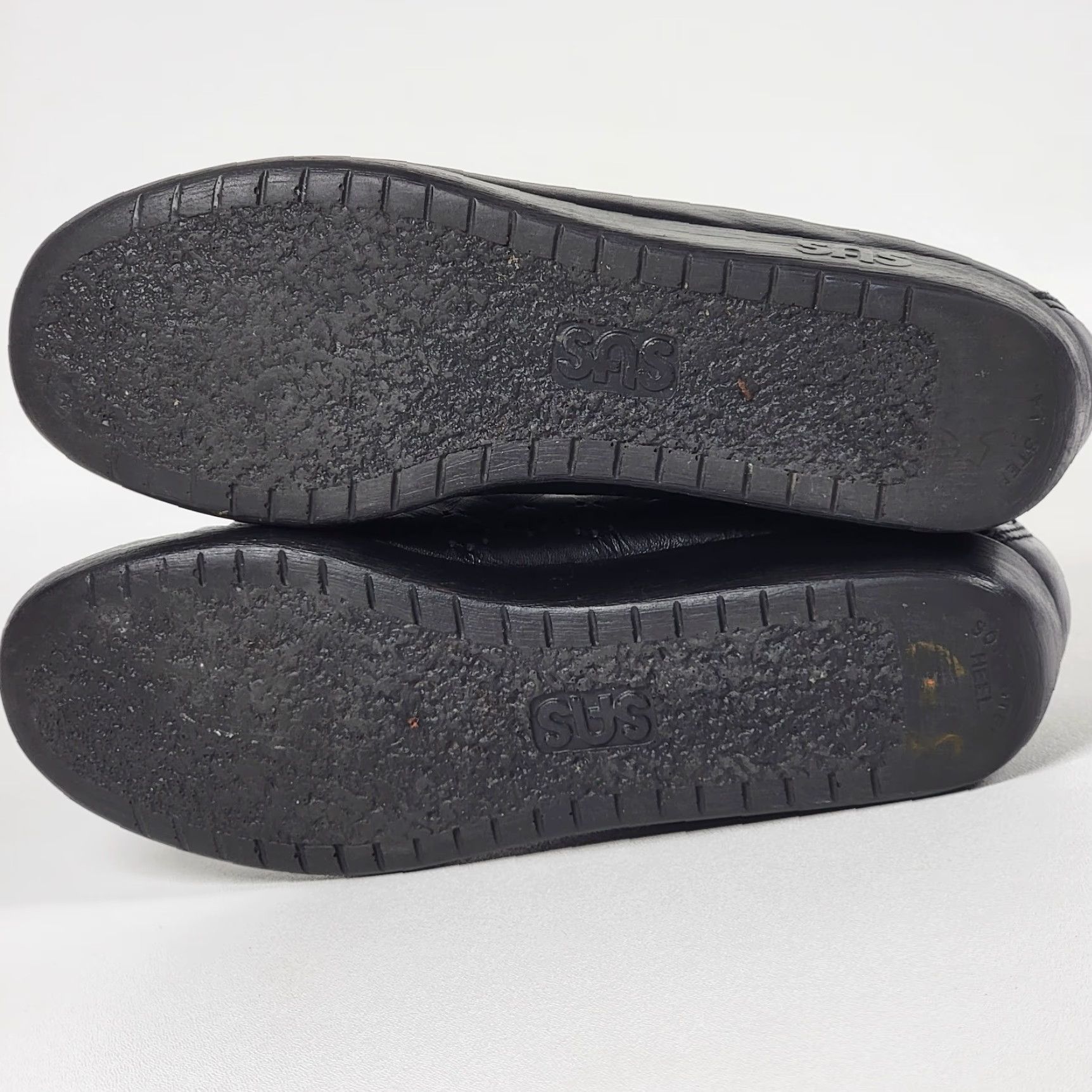SAS SAS Classic Black Leather Slip On Loafers Womens Size 7 M Comfort Orthotic Casual Shoes Size US 7 / IT 37 - 7 Thumbnail
