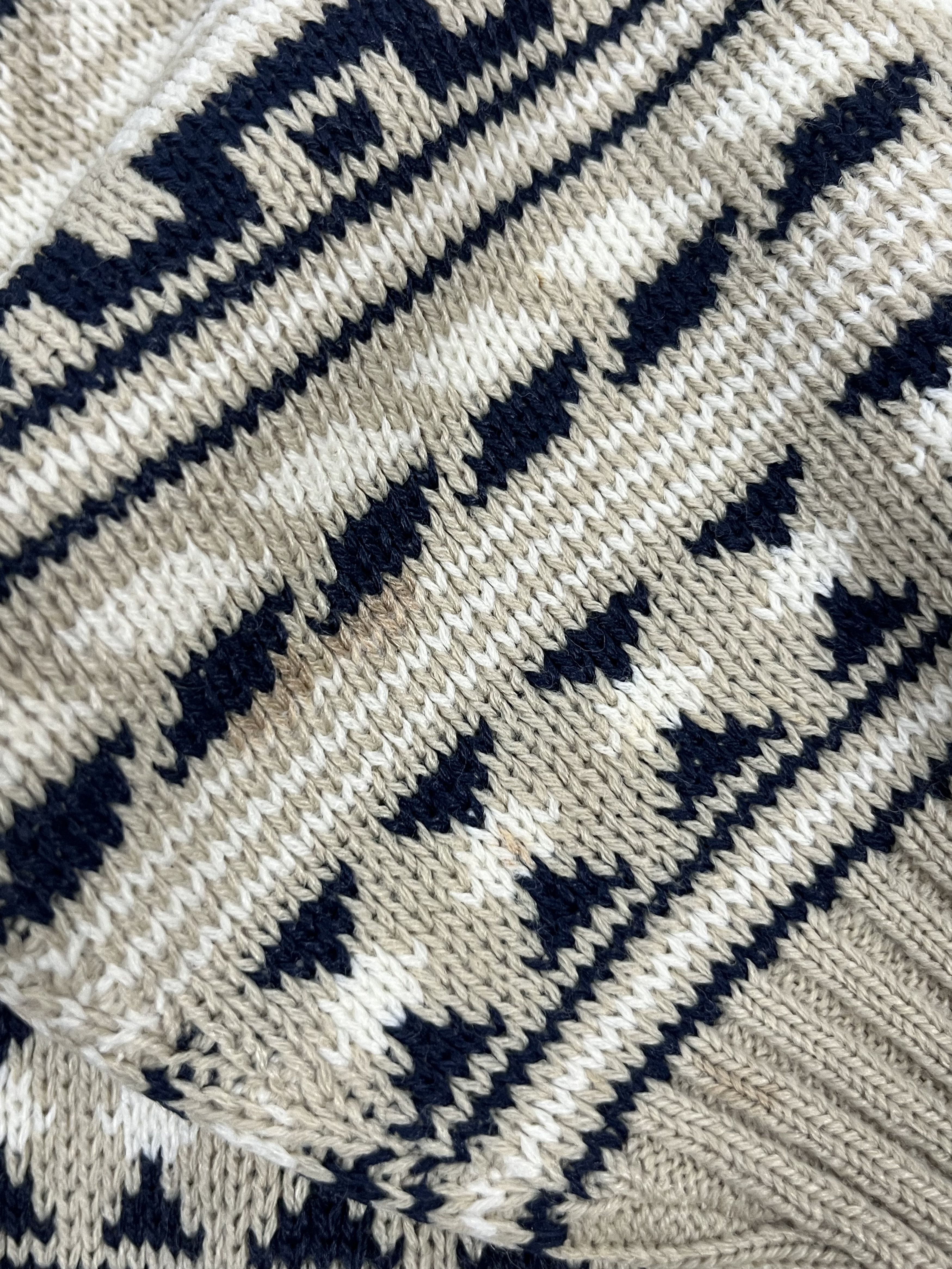 Lacoste Vintage Knitwear Lacoste Monogram 00SS MADE IN FRANCE Beige Size US L / EU 52-54 / 3 - 12 Thumbnail