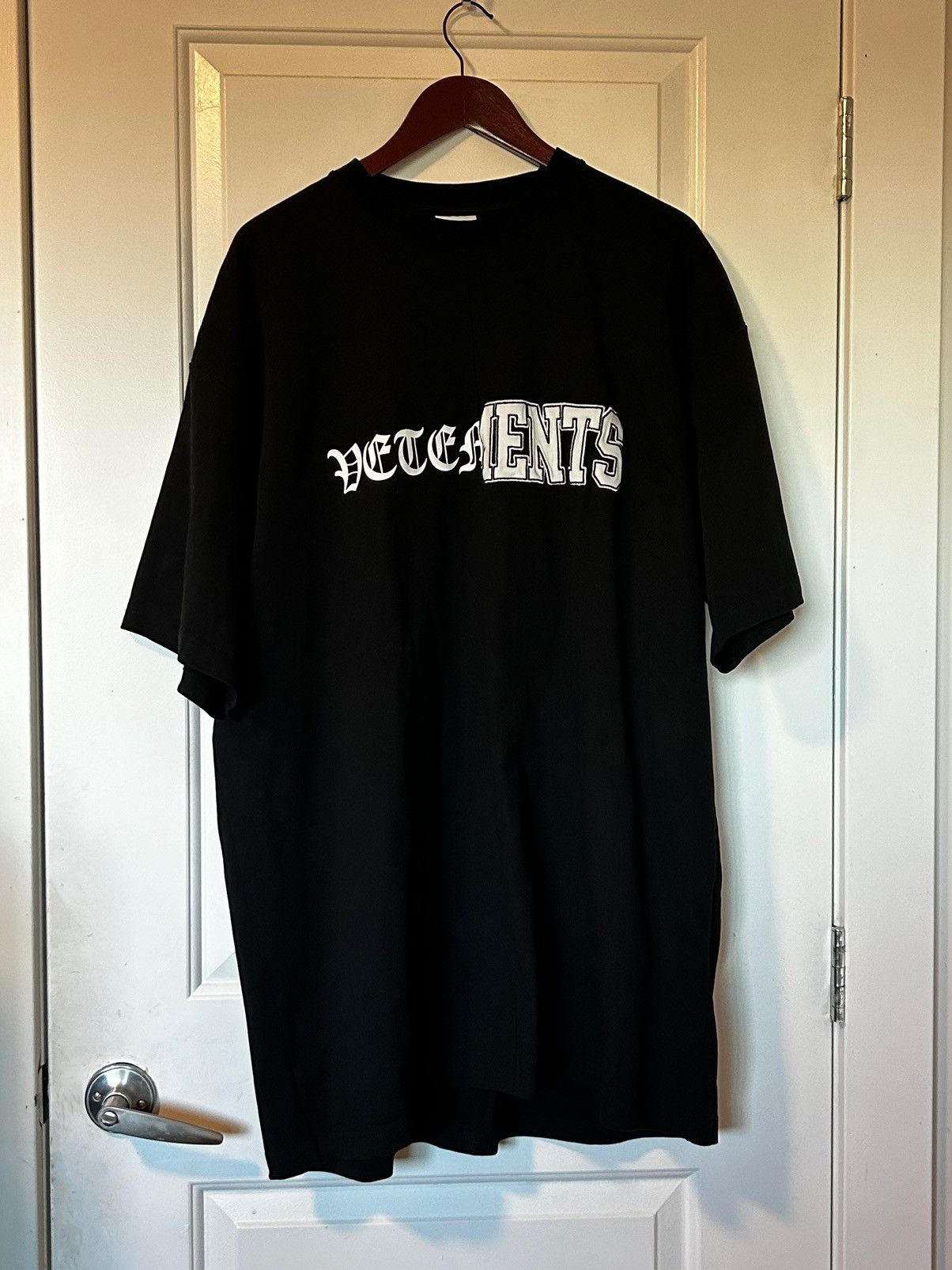 Vetements VETEMENTS CUT UP SPLIT LOGO T SHIRT | Grailed
