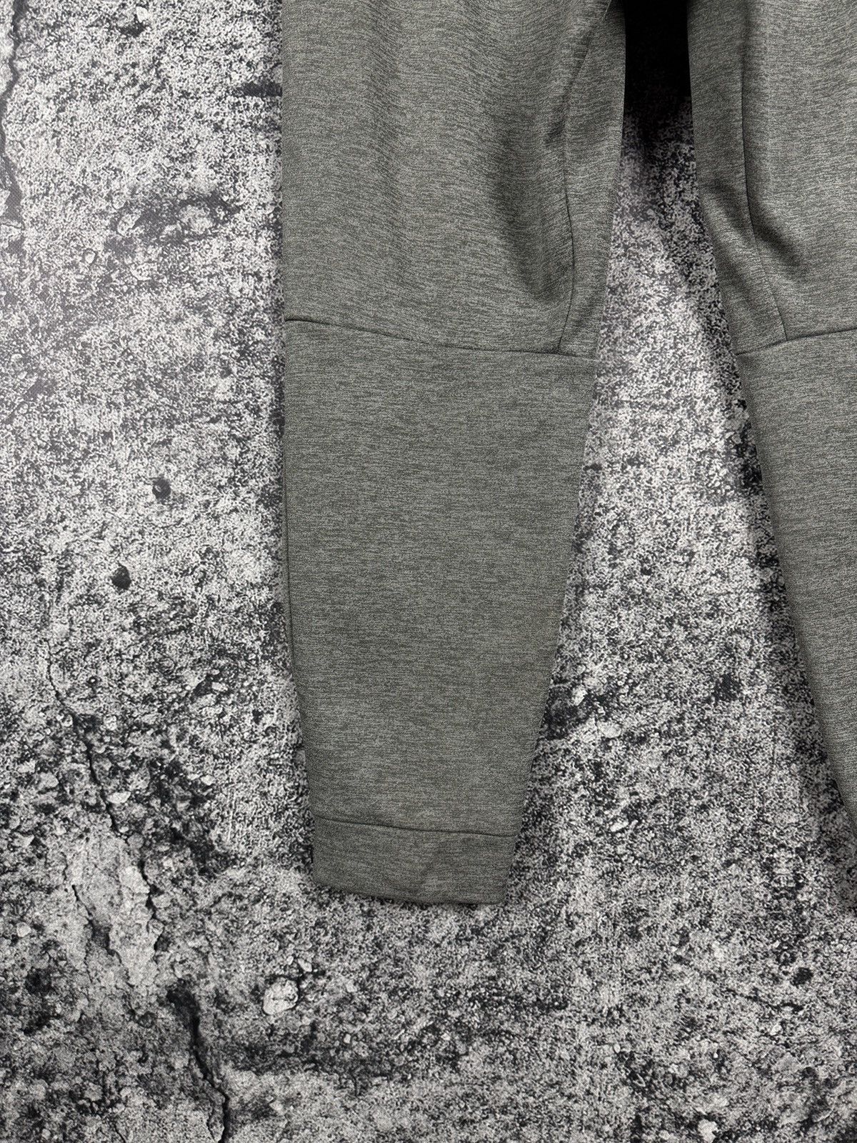 Nike Nike Therma Tracksuit Set Hoodie Joggers Swoosh Logo XL Size US XL / EU 56 / 4 - 23 Thumbnail