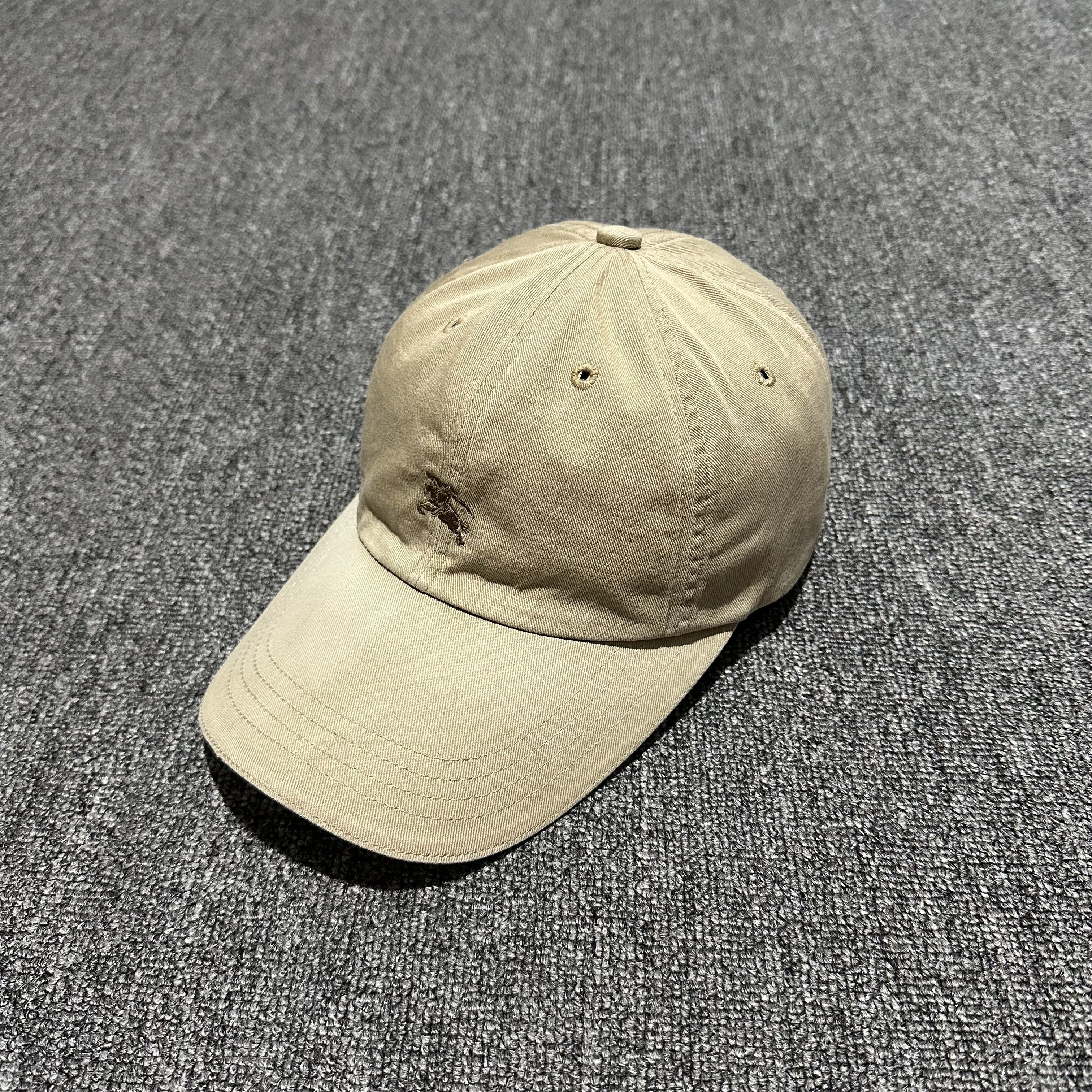Burberry Burberry Hats Size ONE SIZE - 2 Thumbnail