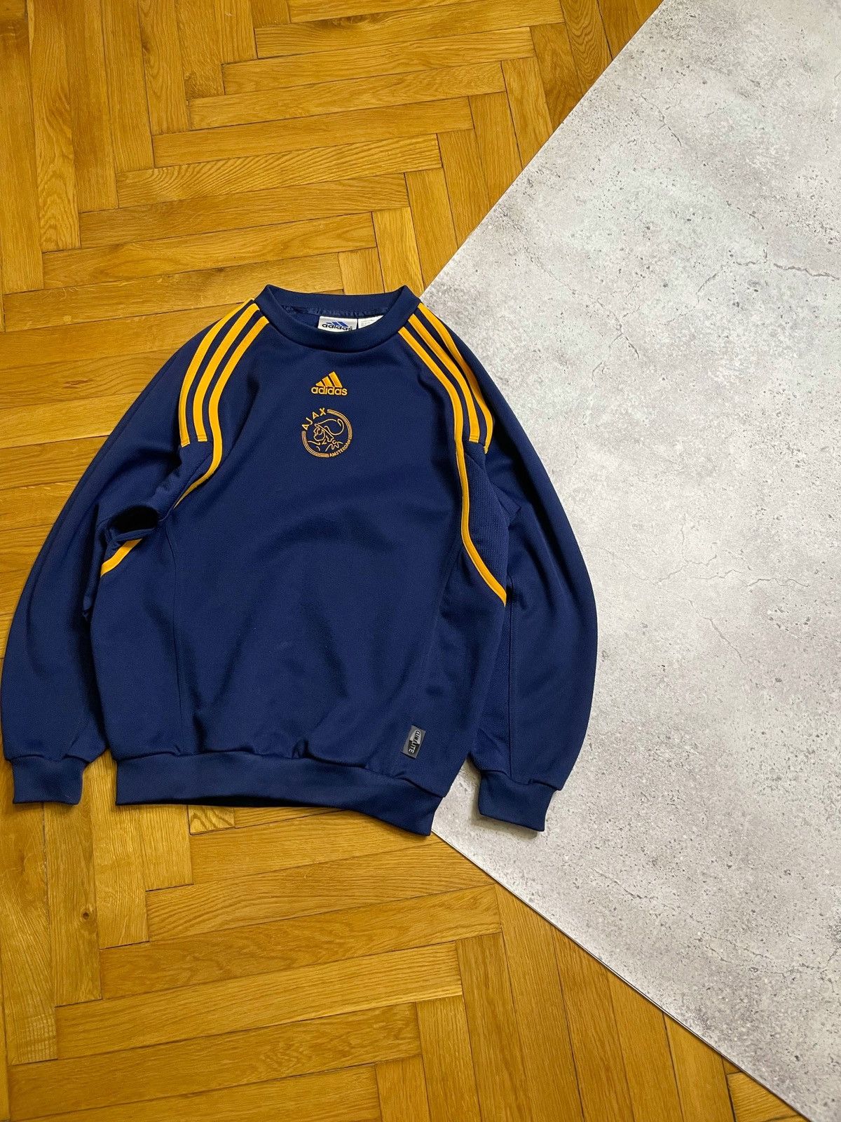 Adidas Vintage 90s Adidas Ajax Amsterdam football Sweatshirt Size US S / EU 44-46 / 1 - 3 Thumbnail