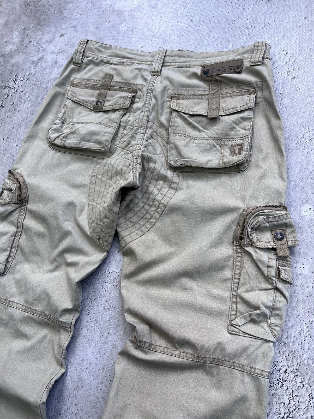 Issey Miyake × Japanese Brand × Tete Homme 2000s Tete Home Multipocket Bondage Cargo Pants Size US 33 - 13 Thumbnail