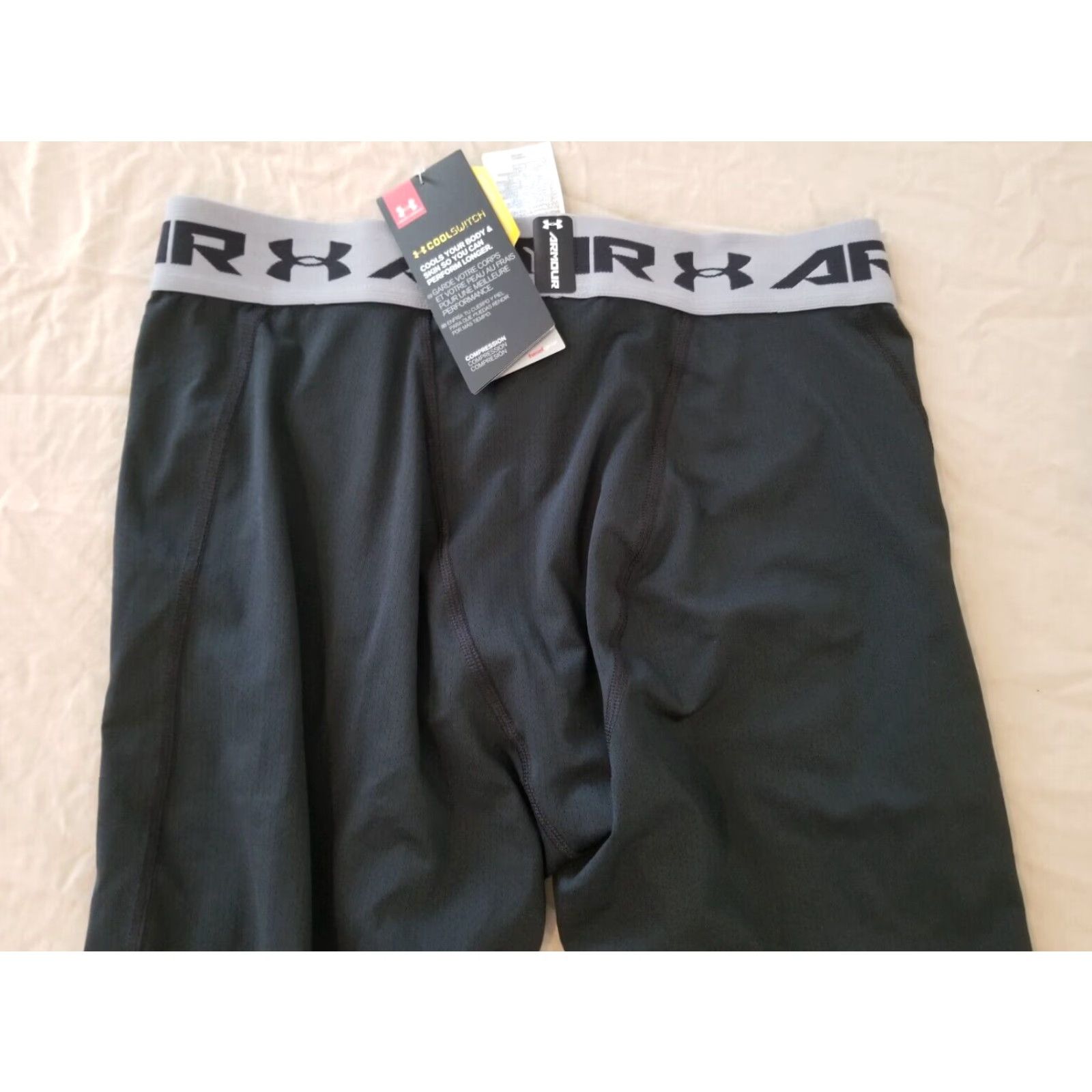 Under Armour Mens Under Armour Pants L Large Black Athletic Gym Workout New Size US 33 - 3 Thumbnail