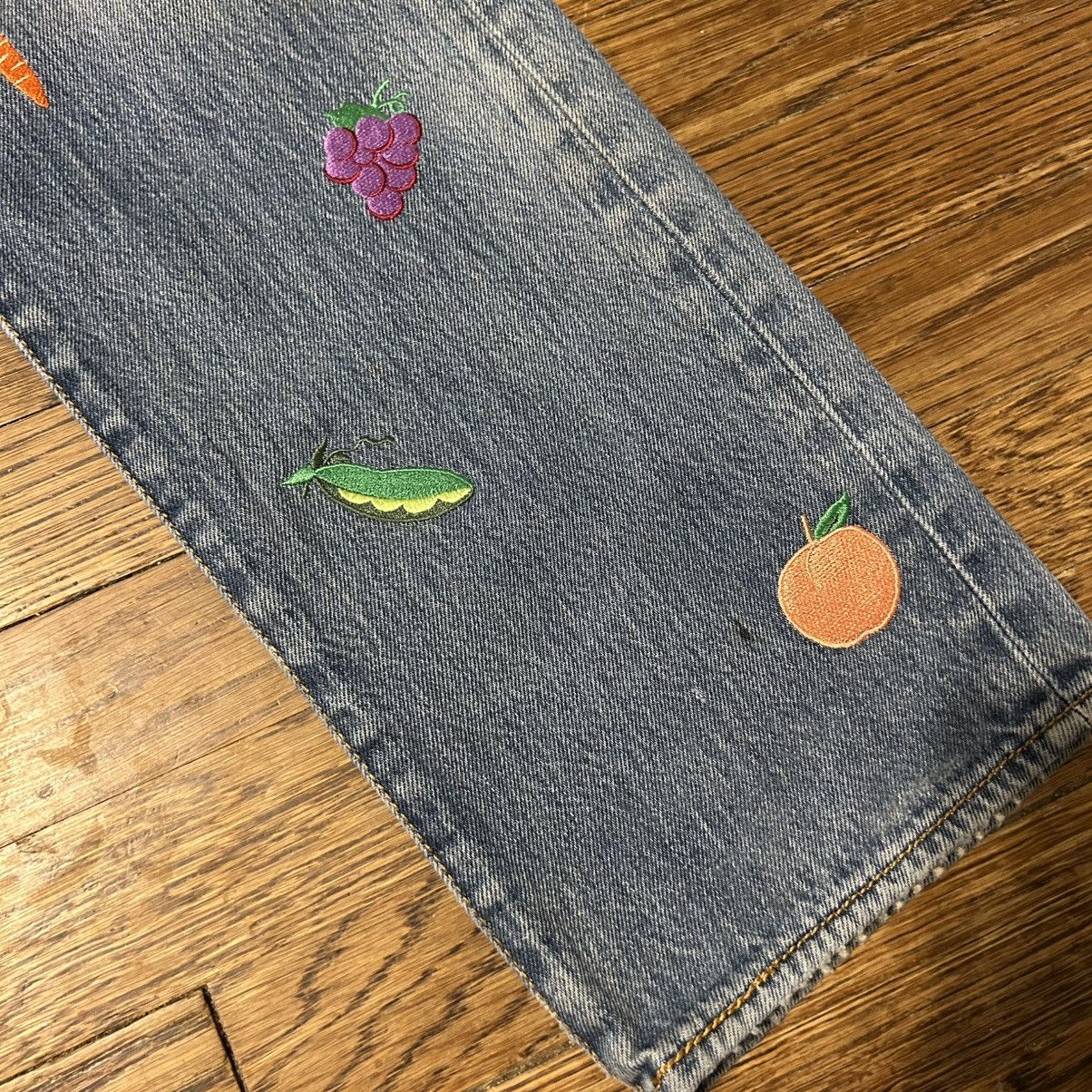 Levi's LEVI’S 501 Fruit Veggies jean bottoms 32x33 Sean Wotherspoon Size US 32 / EU 48 - 4 Thumbnail