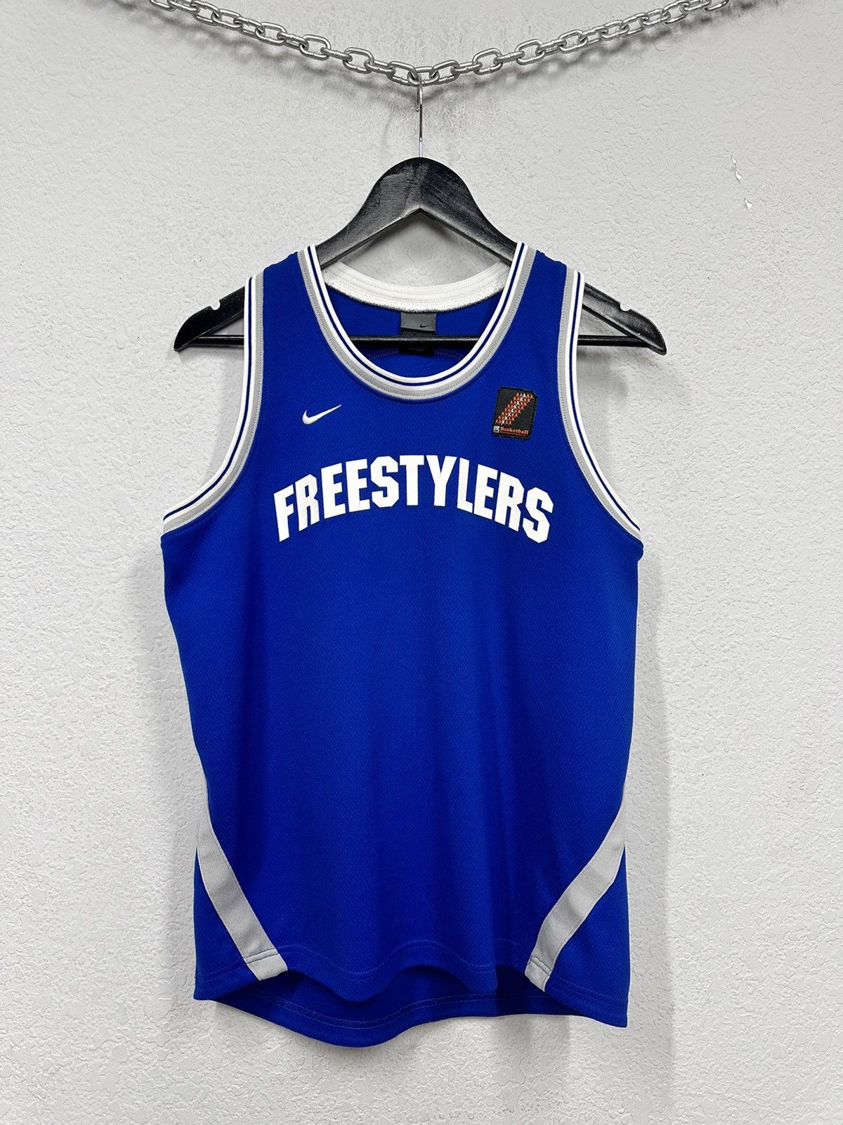Nike Vintage Nike Jersey Basketball JAMES T-Shirt Jordan Size US M / EU 48-50 / 2 - 1 Thumbnail