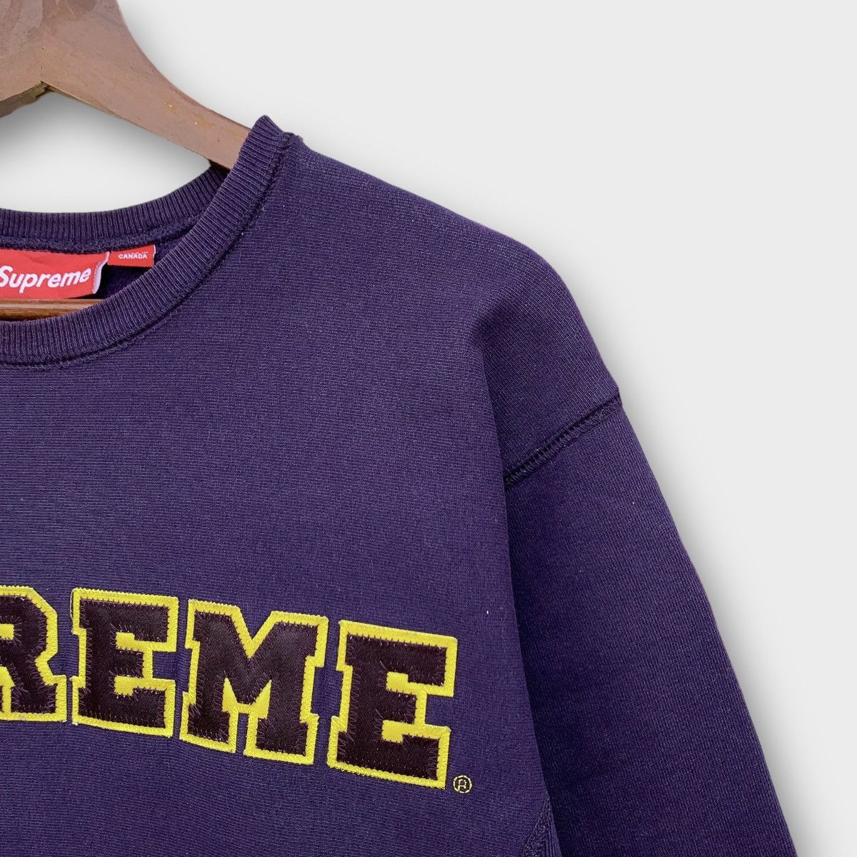 Supreme VINTAGE SUPREME CREWNECK EMBROIDERED LOGO SPELLOUT Size US M / EU 48-50 / 2 - 5 Thumbnail