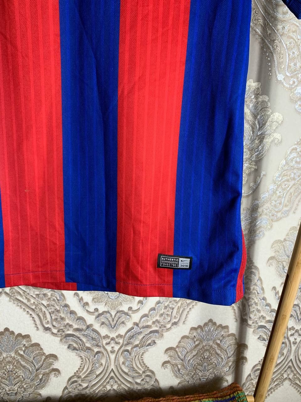Nike Vintage Nike FC Barcelona Spain Soccer Jersey Retro Y2K Size US S / EU 44-46 / 1 - 4 Thumbnail