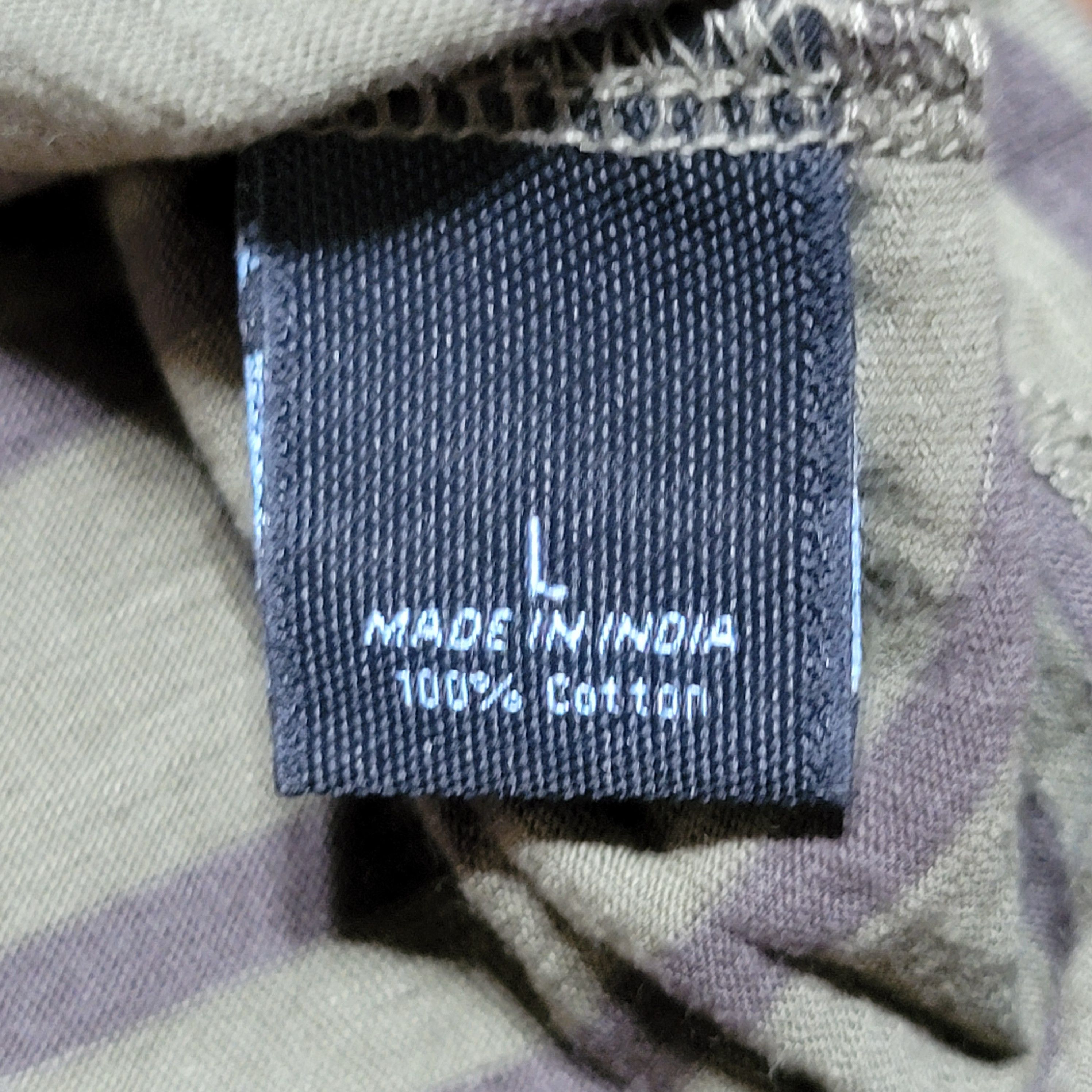 Marc Anthony Marc Anthony SS Army Green Stripes V-Neck Tee - Size Large Size US L / EU 52-54 / 3 - 5 Thumbnail