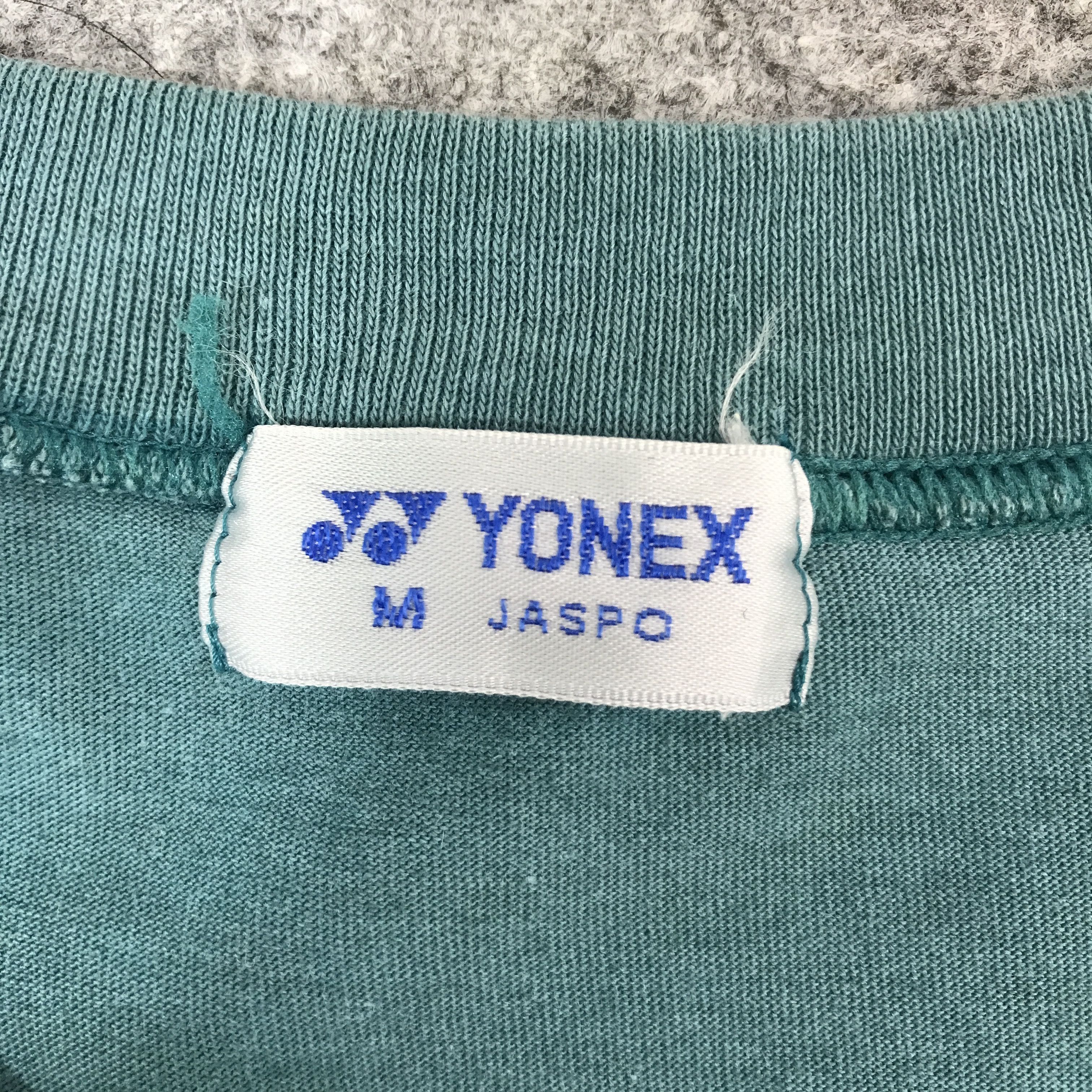 Japanese Brand VINTAGE YONEX DESIGN TSHIRTS Size US M / EU 48-50 / 2 - 9 Thumbnail