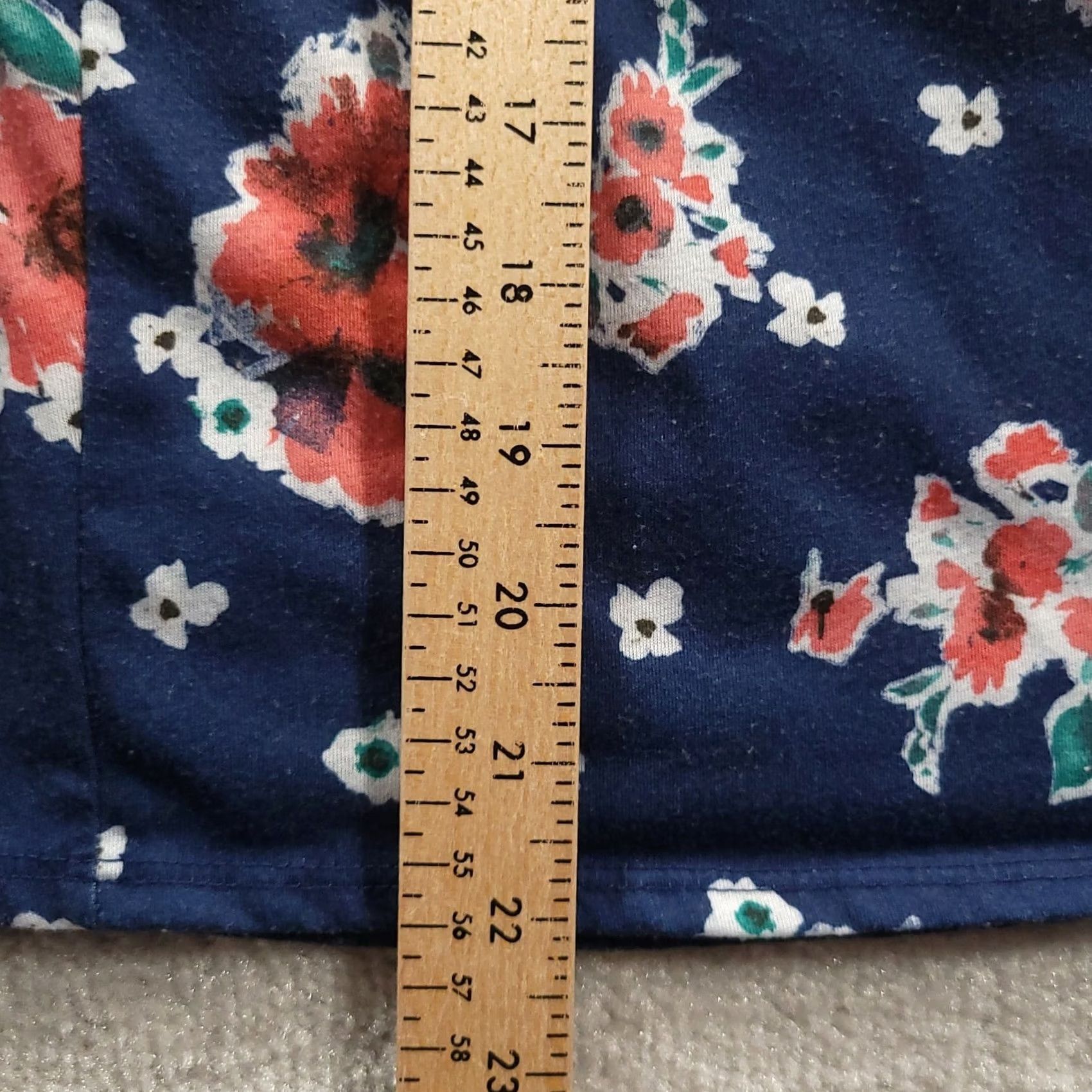 Vintage Vanity Blue Floral Top With Crochet Neckline Womens Medium Tank Sleeveless Halter Crochet Size M / US 6-8 / IT 42-44 - 6 Thumbnail