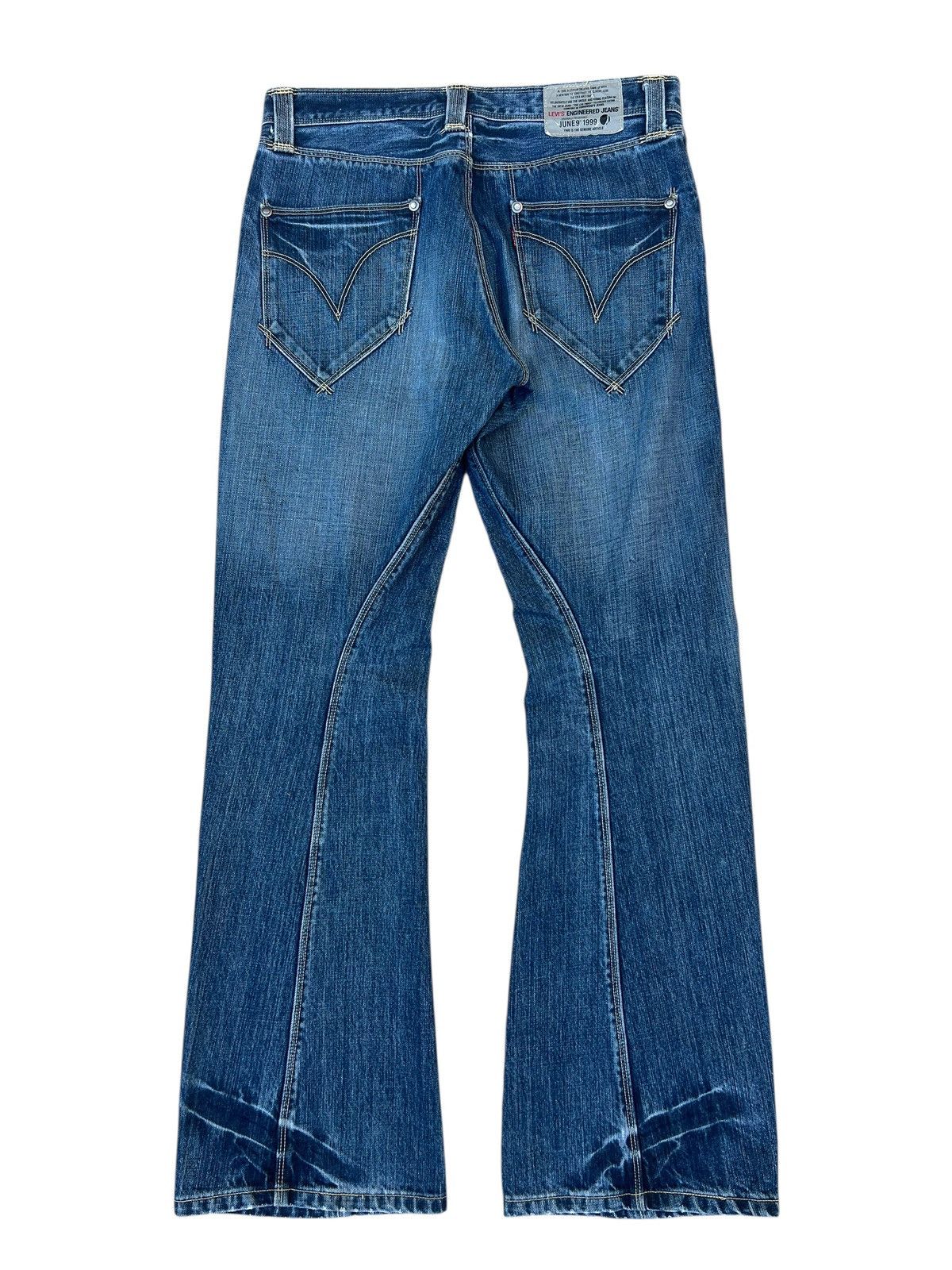 Japanese Brand × Levi's × Vintage Vintage 2002 Levi’s Engineered Fade Denim Bootcut Jeans Size US 31 - 5 Thumbnail