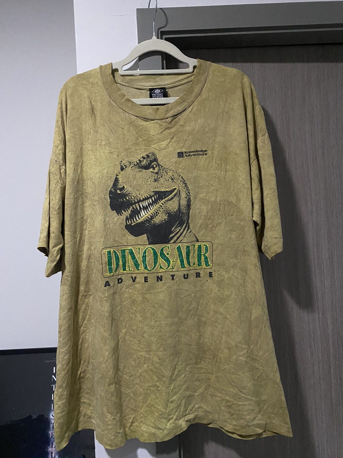 Other VINTAGE DINOSAUR ADVENTURE KNOWLEDGE FACTORY ART WEAR TSHIRT Size US XL / EU 56 / 4 - 1 Thumbnail