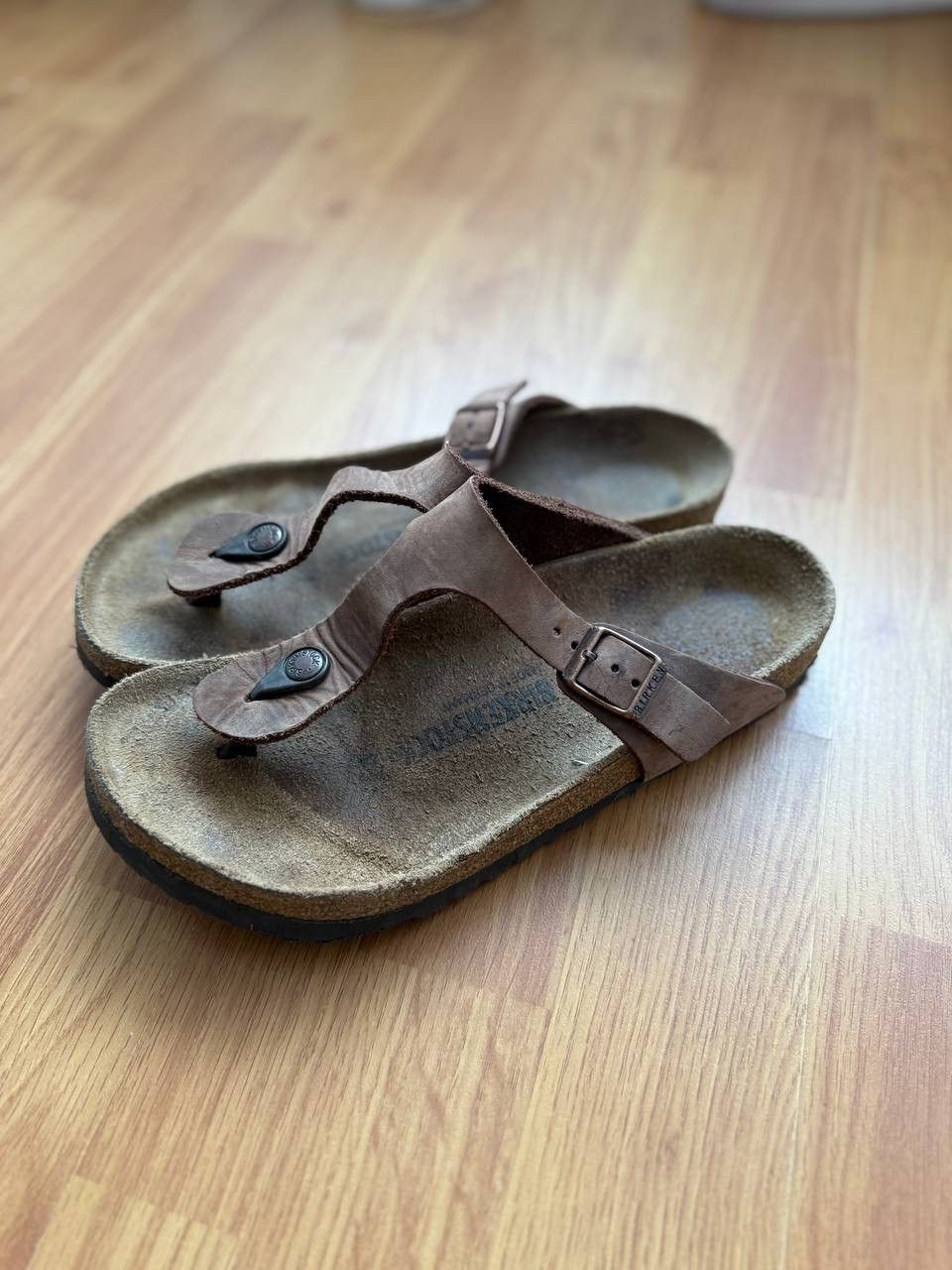 Birkenstock Vintage Birkenstock Leather Toe Thong Flip Flop Sandals Size US 10 / IT 40 - 3 Thumbnail