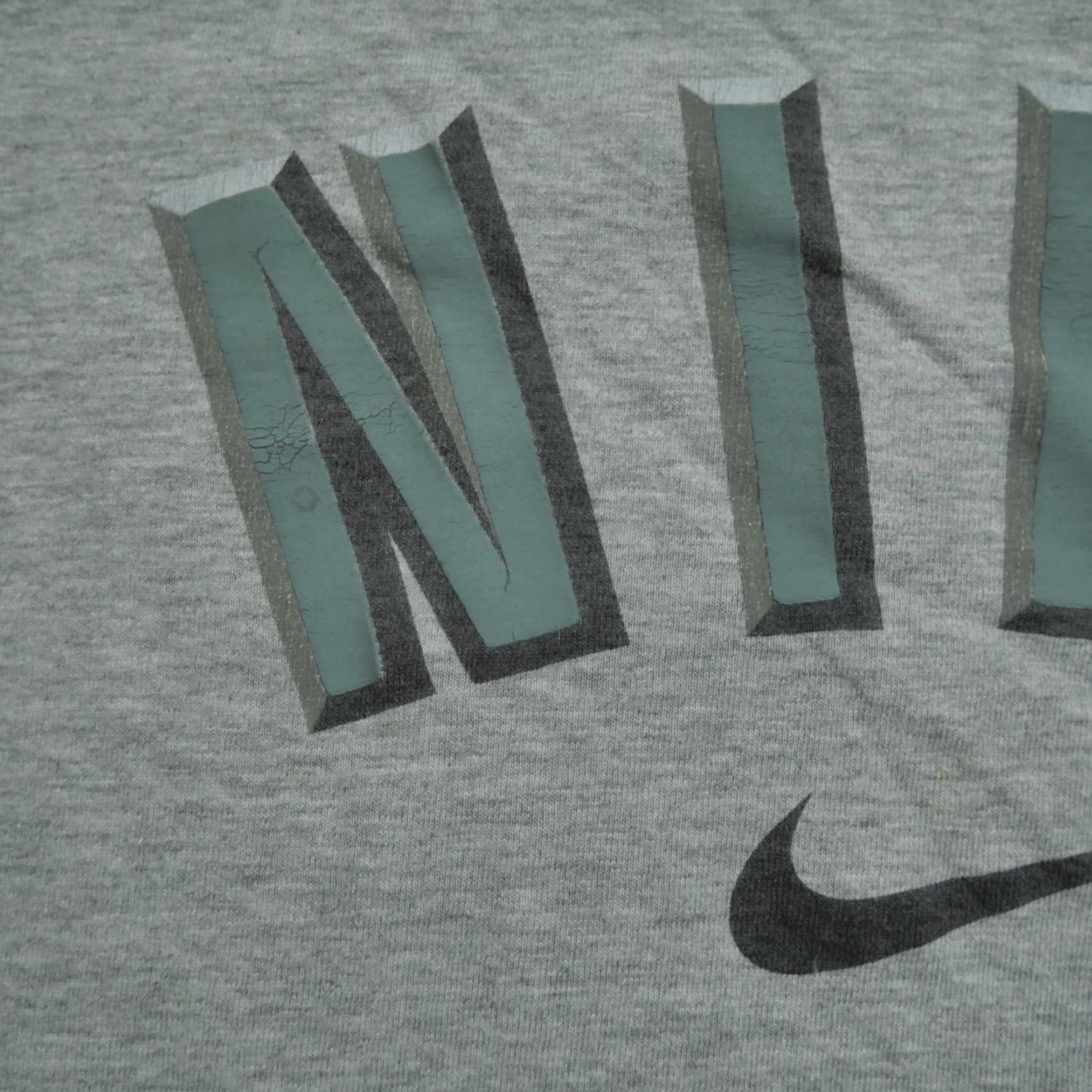 Nike VINTAGE Nike T Shirt Mens Large Grey Silver Tag Spell Out Y2K 90s Nike Air Crew Neck Short Sleeve Cotton Logo 20th Century Size US L / EU 52-54 / 3 - 6 Thumbnail