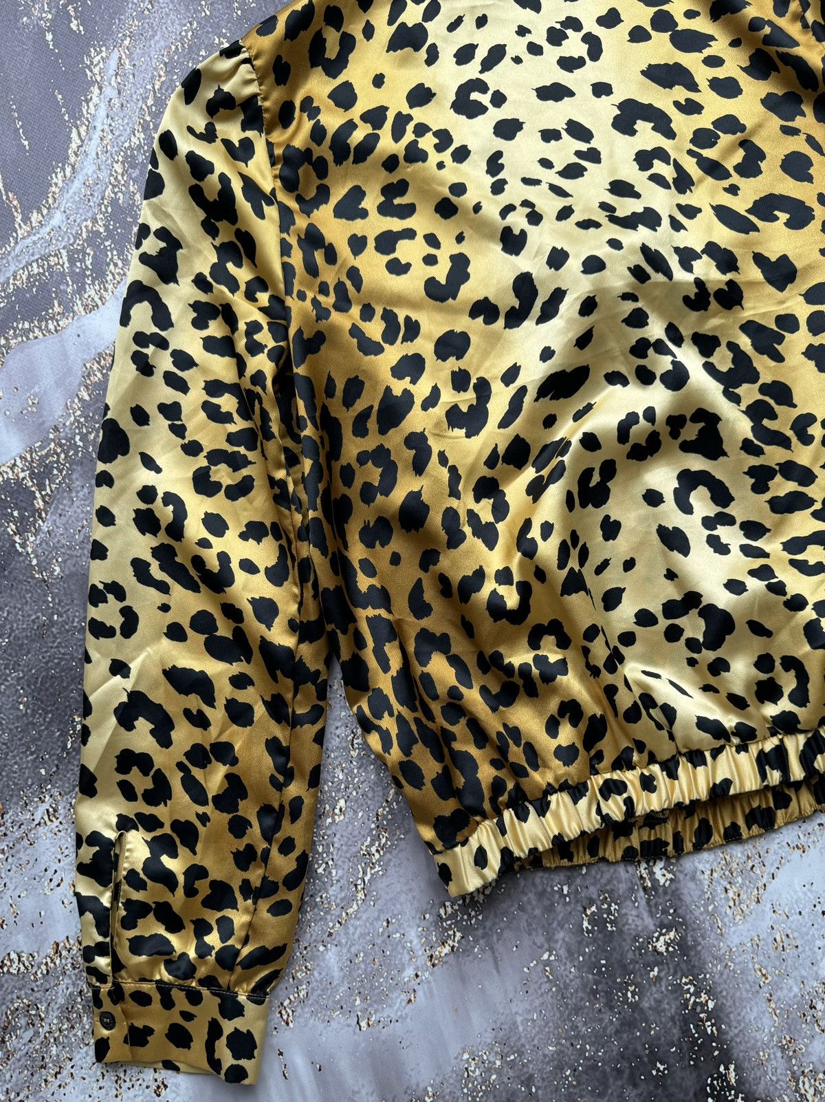 Love Moschino Love Moschino Vintage Leopard Blouse Size L / US 10 / IT 46 - 9 Thumbnail