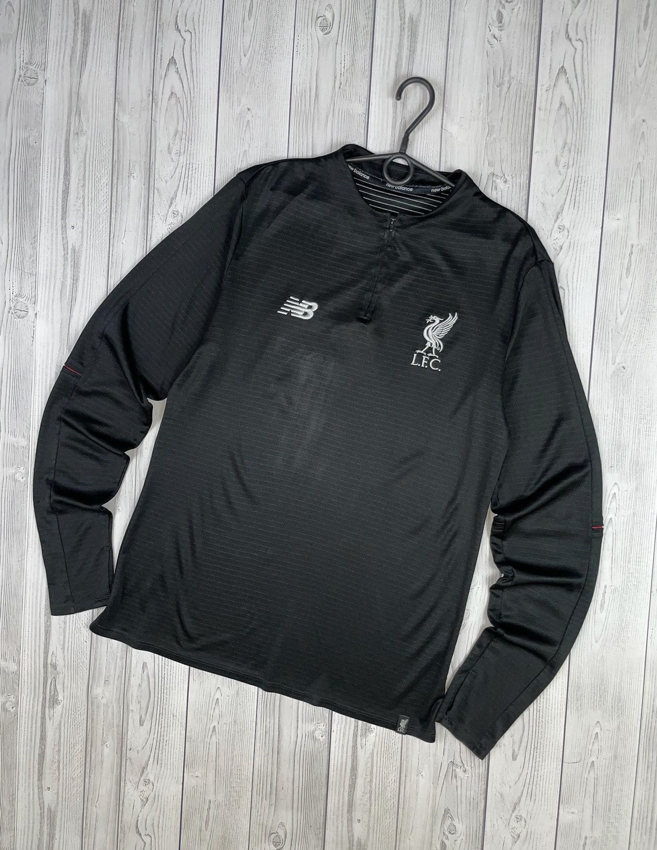 Vintage Vintage New balance Liverpool long sleeve track jacket M Size US M / EU 48-50 / 2 - 1 Thumbnail