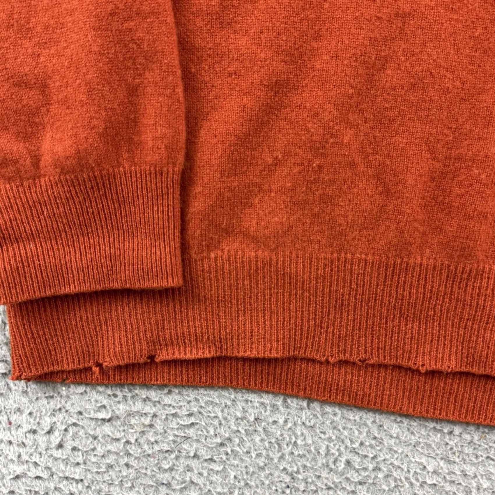 Vintage Jos A Bank Sweater Mens Large Orange Knit 100% Cashmere V Neck Pullover Preppy Size US L / EU 52-54 / 3 - 6 Thumbnail