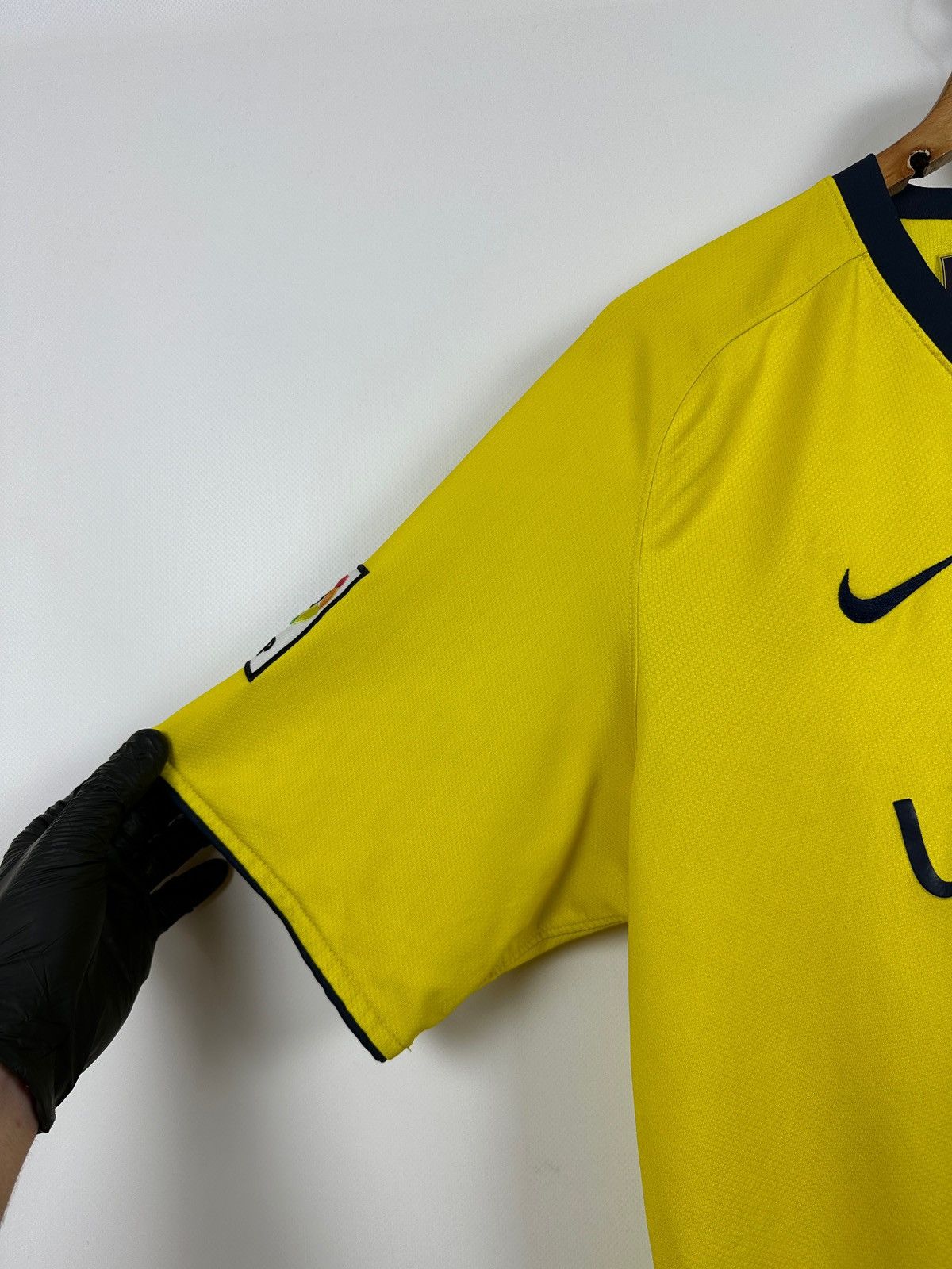Nike 2008/09 Nike FC Barcelona Vintage Soccer Jersey Size US L / EU 52-54 / 3 - 11 Thumbnail